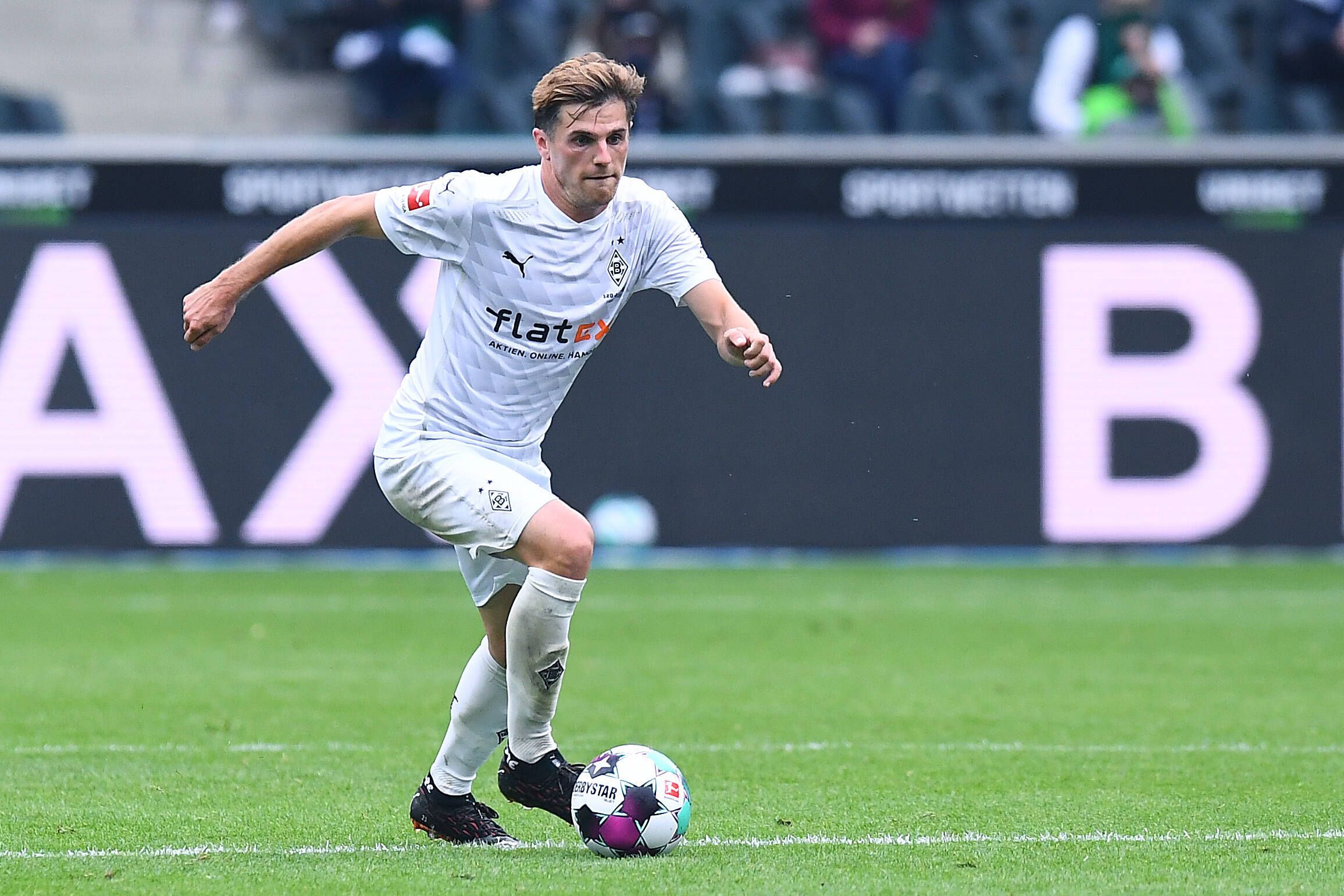 Jonas Hofmann am Ball im Borussia-Park.