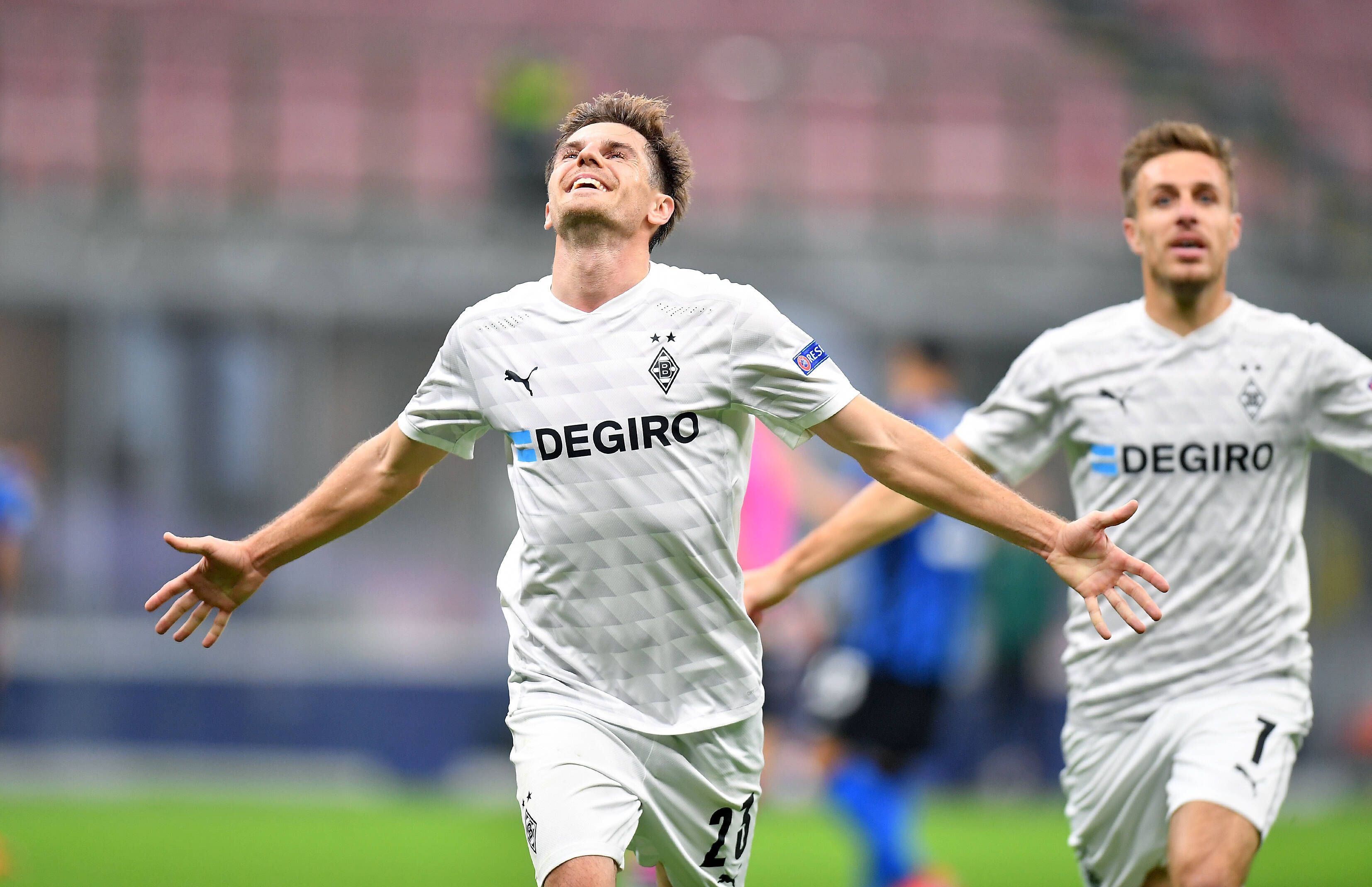 Borussias Jonas Hofmann (l.) erzielte gegen Inter Mailand zwischenzeitlich den Führungstreffer.