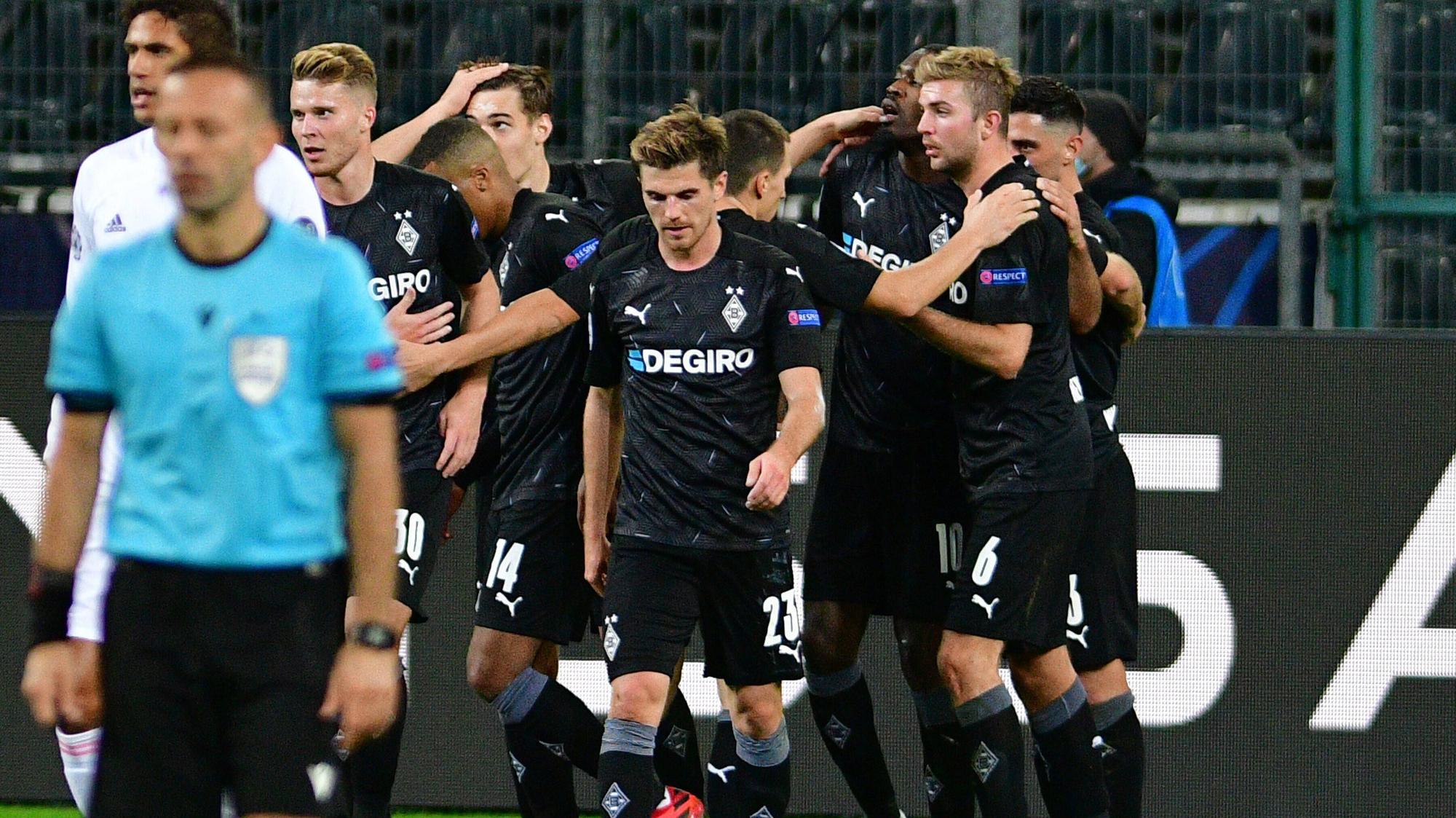 Die Mannschaft von Borussia Mönchengladbach beim Torjubel zum 2:0 gegen Real Madrid.