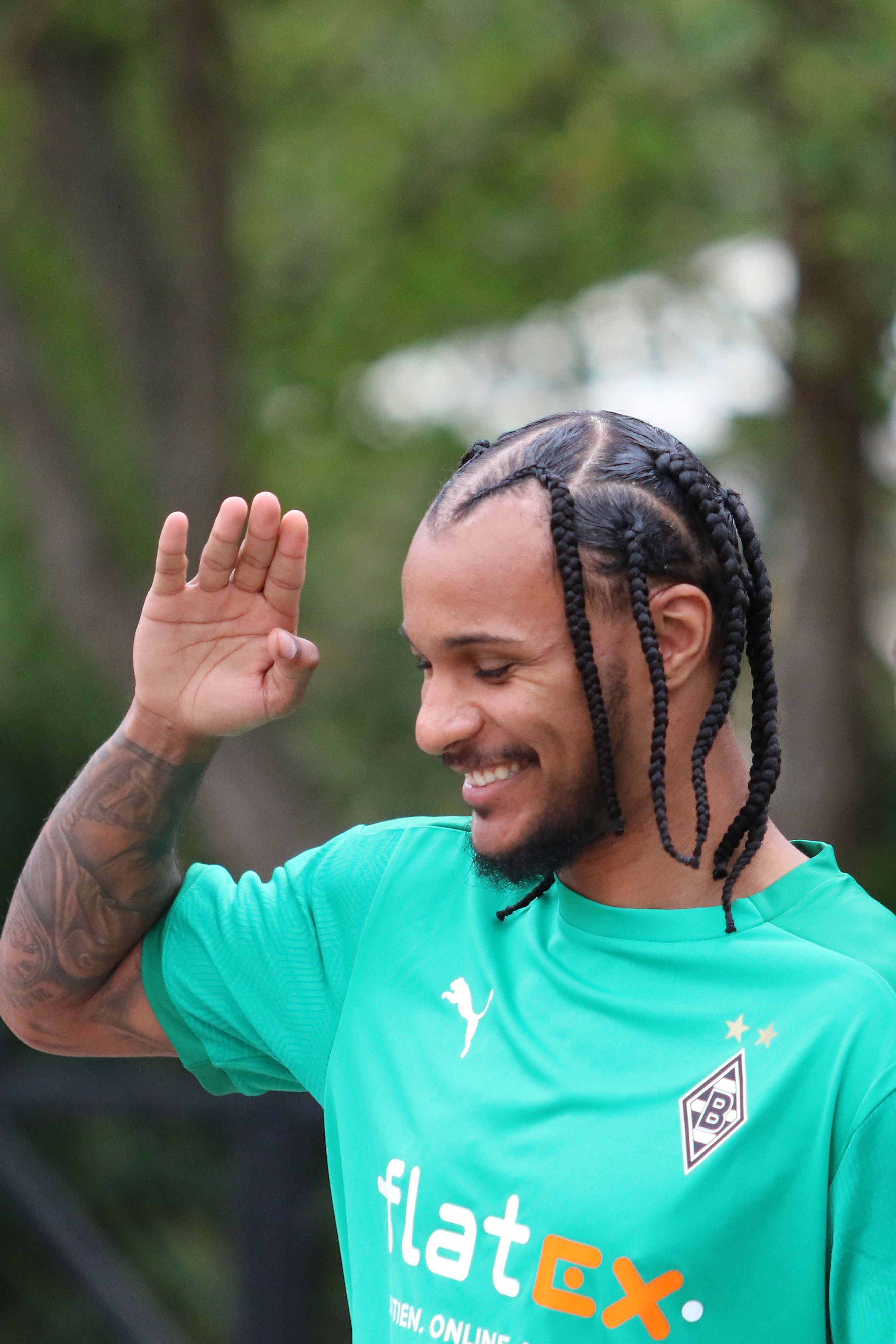Nach dem Training macht Valentino Lazaro oft stundenlang Musik.