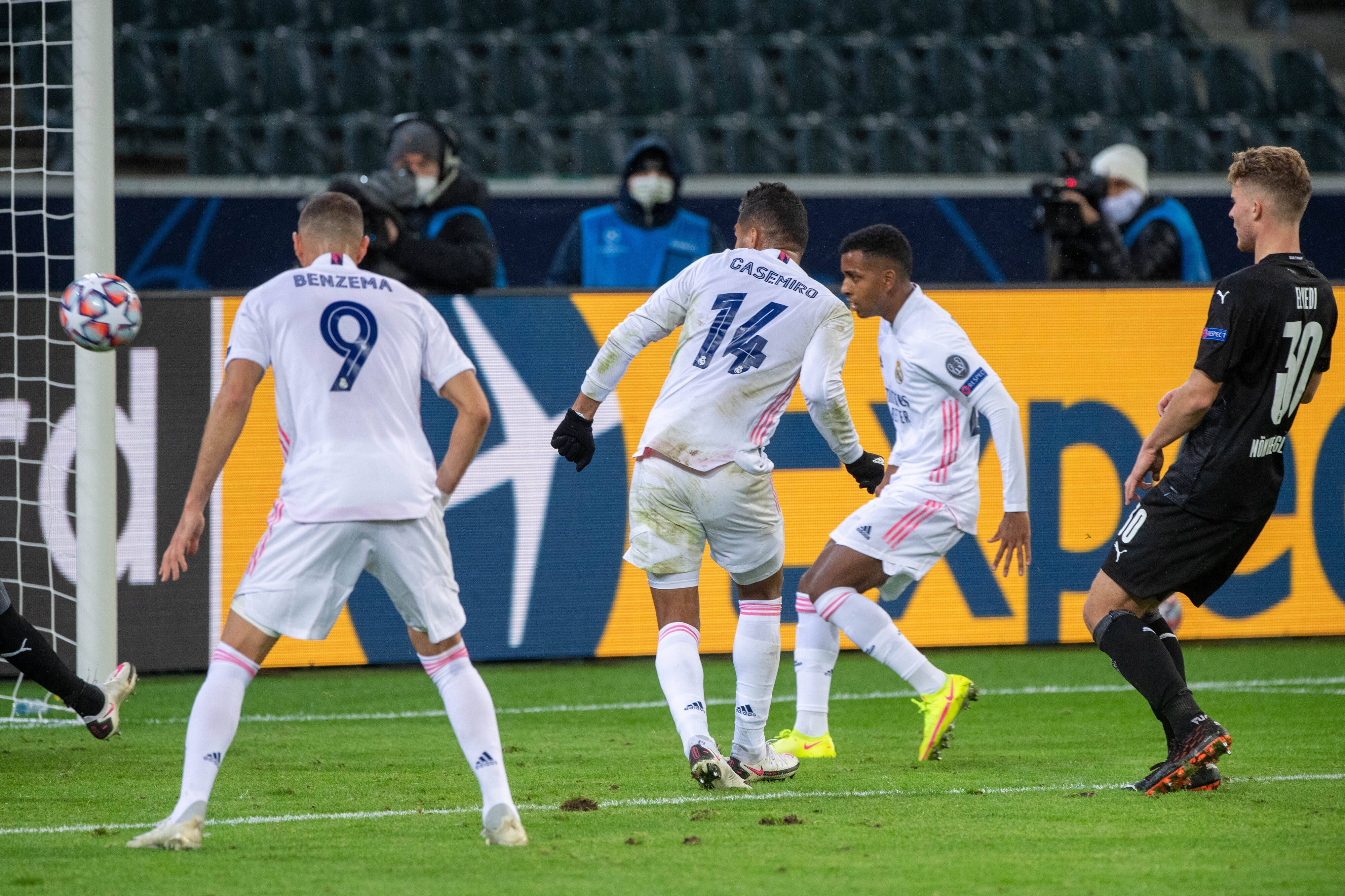 Borussia Möchengladbach kassiert im Champions-League-Spiel gegen Real Madrid den späten Gegentreffer durch Casemiro.