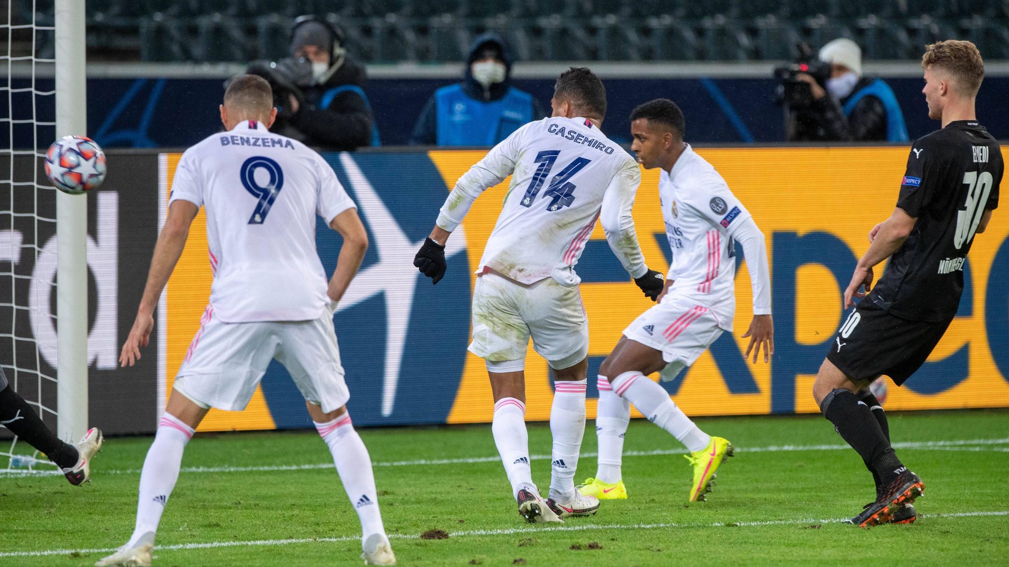 Borussia Möchengladbach kassiert im Champions-League-Spiel gegen Real Madrid den späten Gegentreffer durch Casemiro.