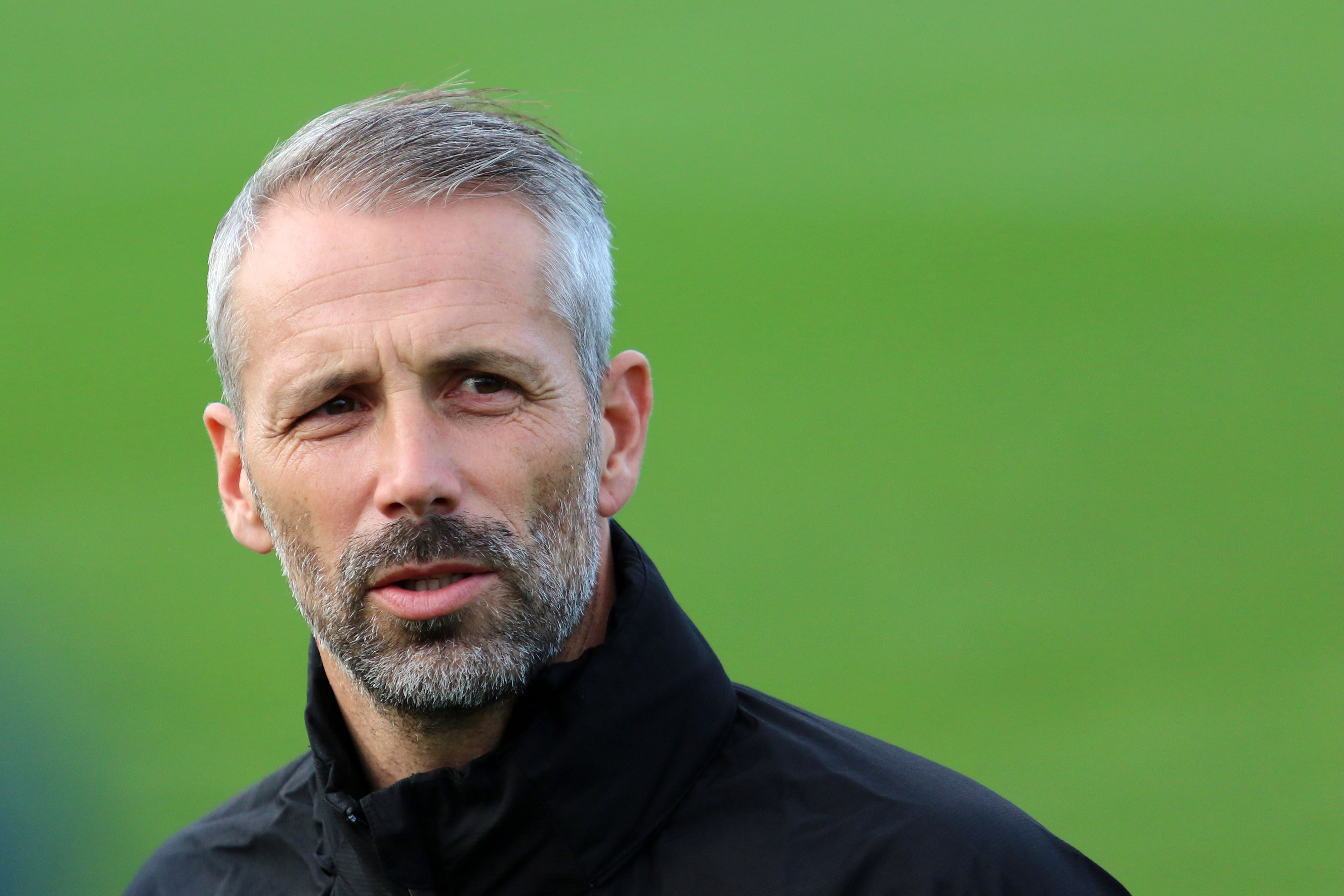 Borussia Mönchengladbachs Trainer Marco Rose im Gespräch mit den Medien.