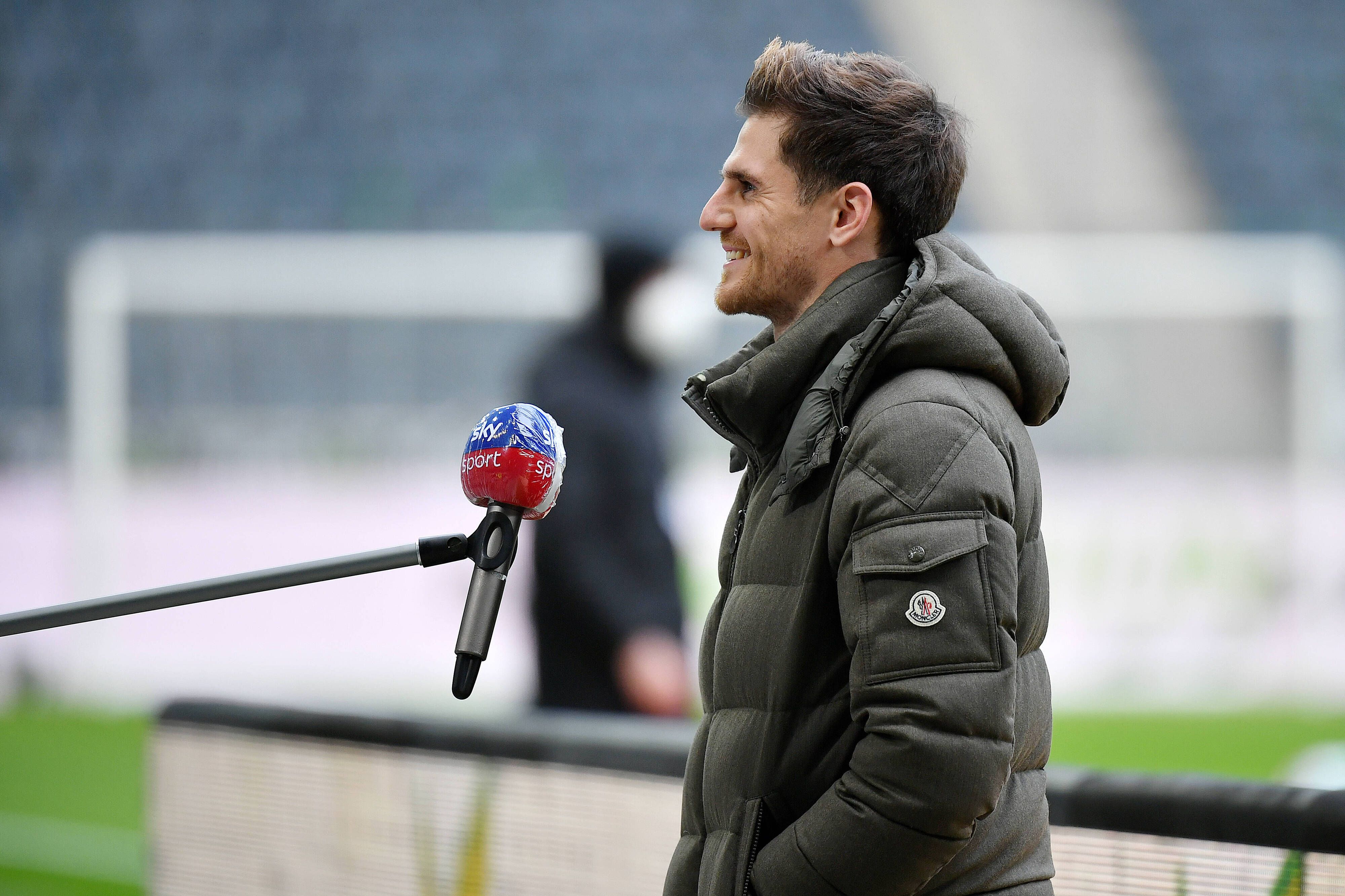 Jonas Hofmann hat vor dem Spiel gegen den FC Augsburg mit „Sky” gesprochen.