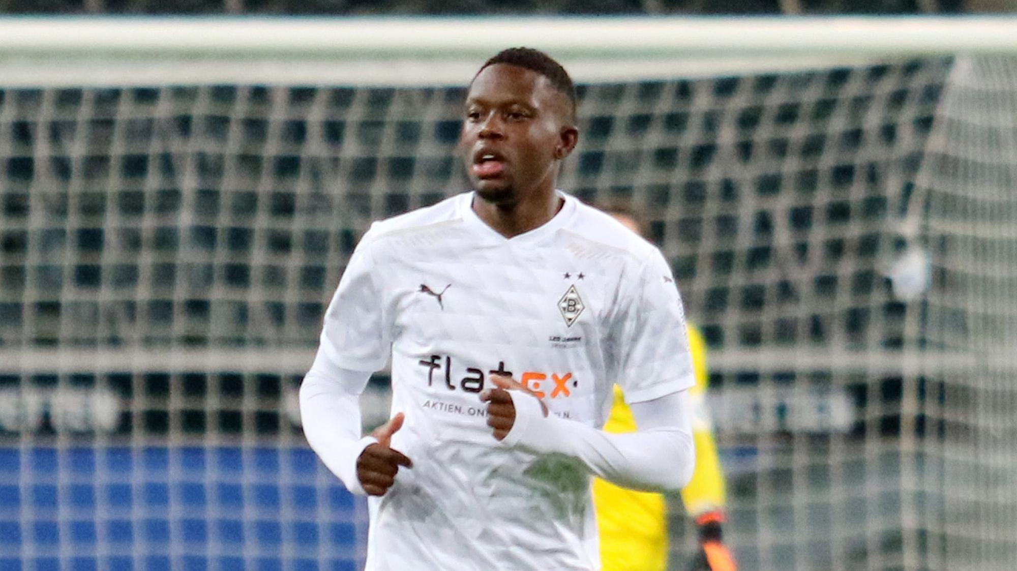 Gladbachs Mittelfeldspieler Denis Zakaria ist nach über acht Monaten Verletzungspause zurück auf dem Platz.