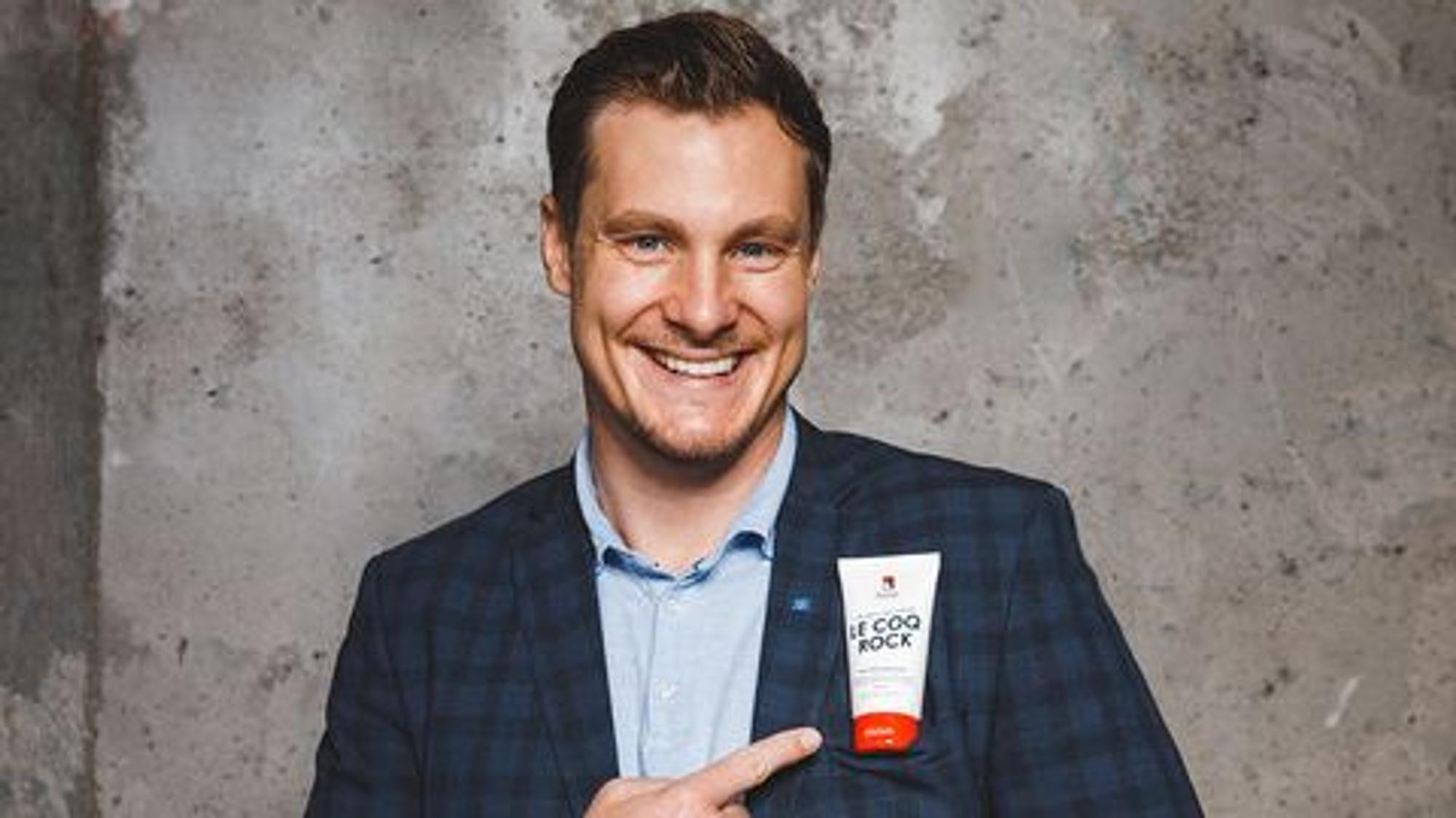 Der ehemalige Gladbach-Star und Ex-Nationalspieler Marcell Jansen macht nun Werbung für Männer-Intimpflege.