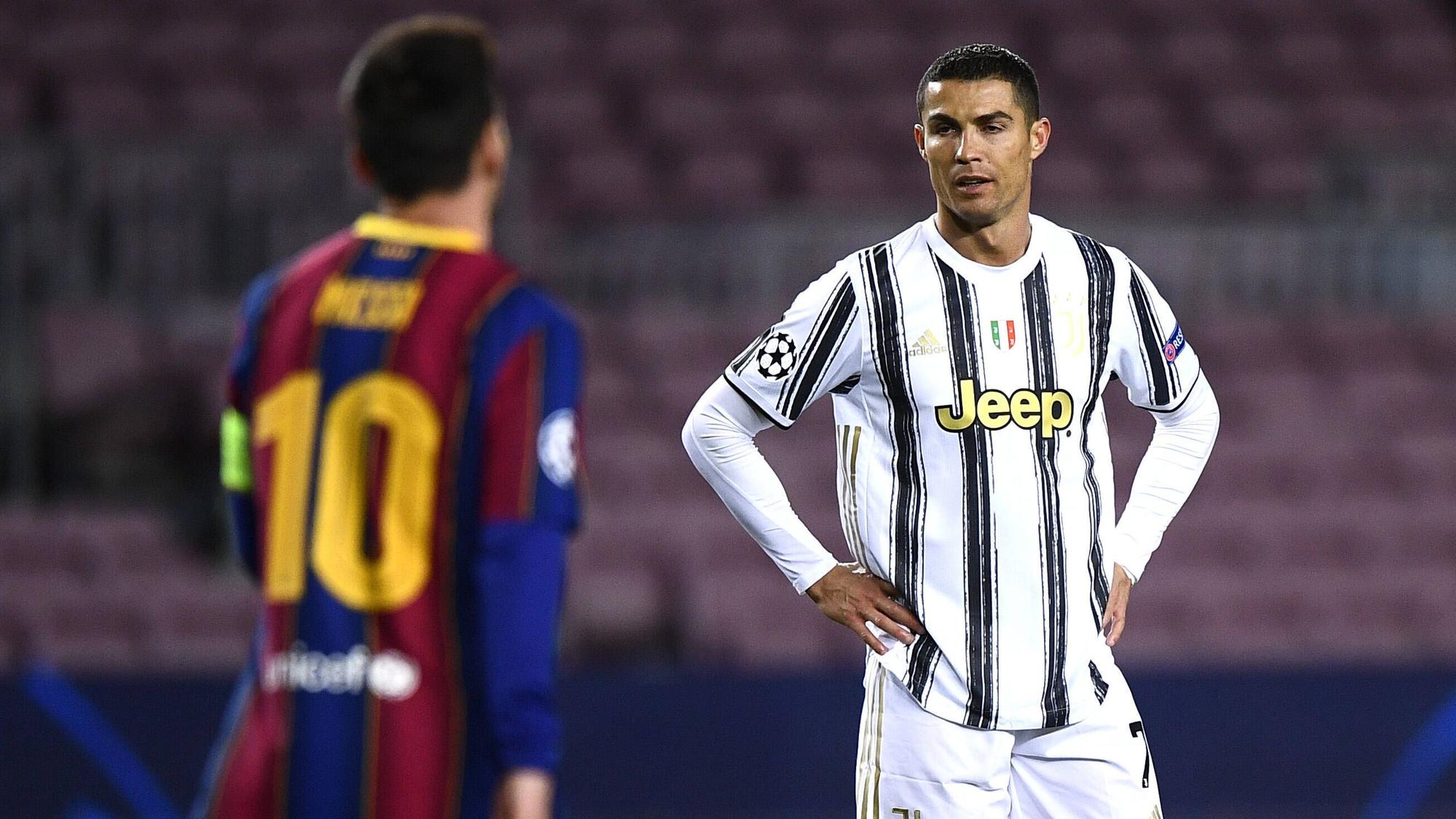 Cristiano Ronaldo (r.) setzte sich in der Gruppenphase mit Juventus Turin gegen den FC Barcelona durch.
