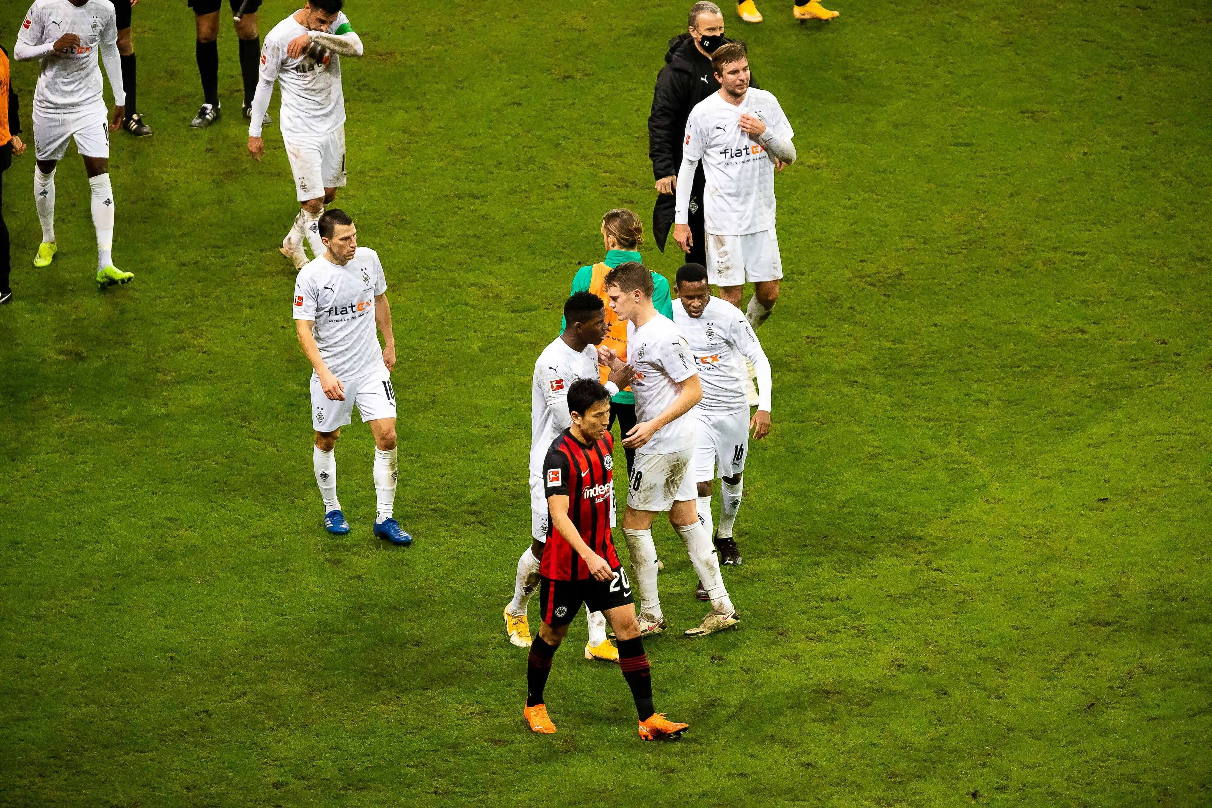 Das Team von Borussia Mönchengladbach erkämpfte sich durch zwei Last-Minute-Treffer von Lars Stindl noch ein 3:3 bei Eintracht Frankfurt.