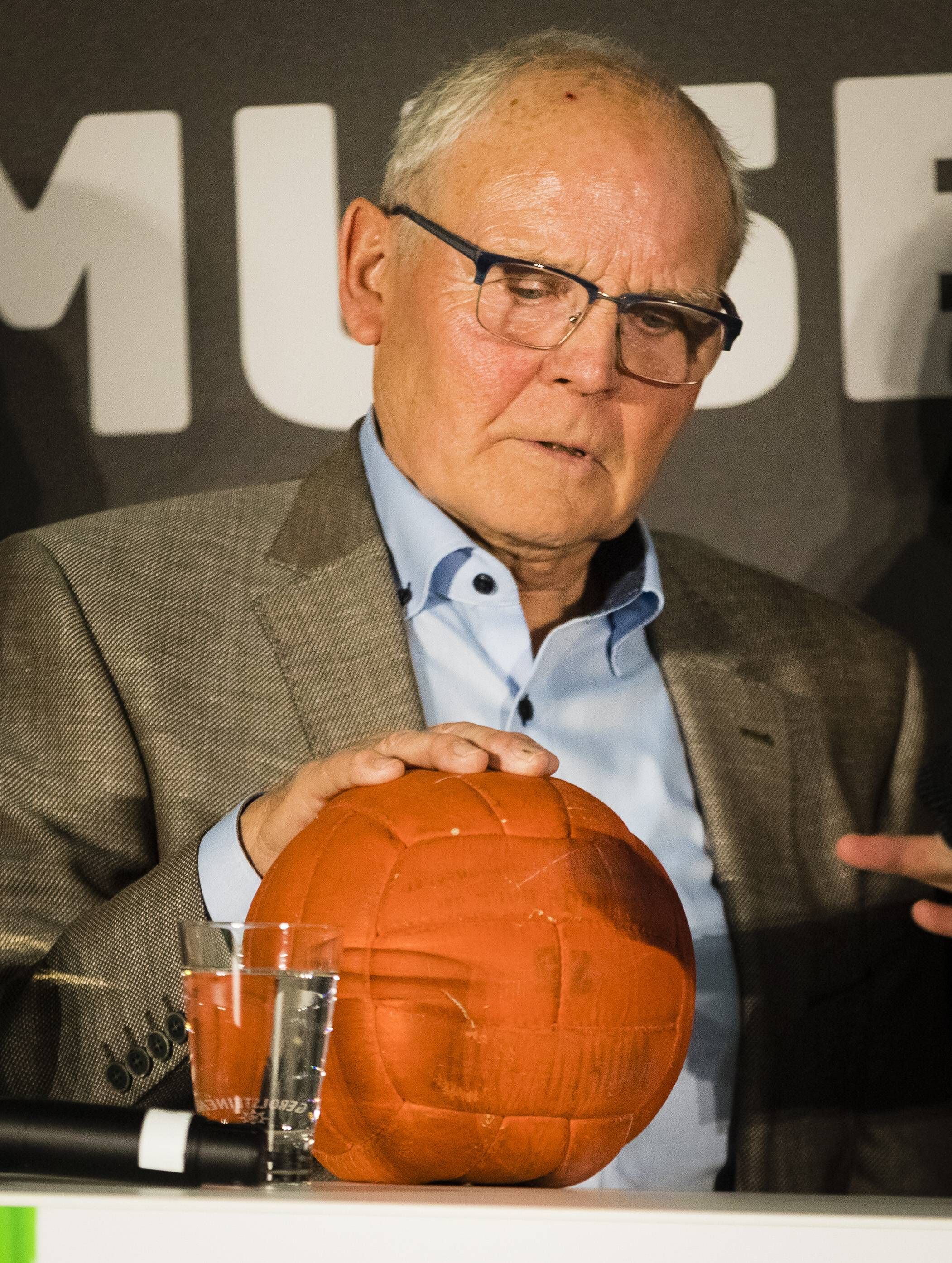 Herbert Laumen eröffnet im Jahr 2019 die Fohlenwelt im Borussia-Park.