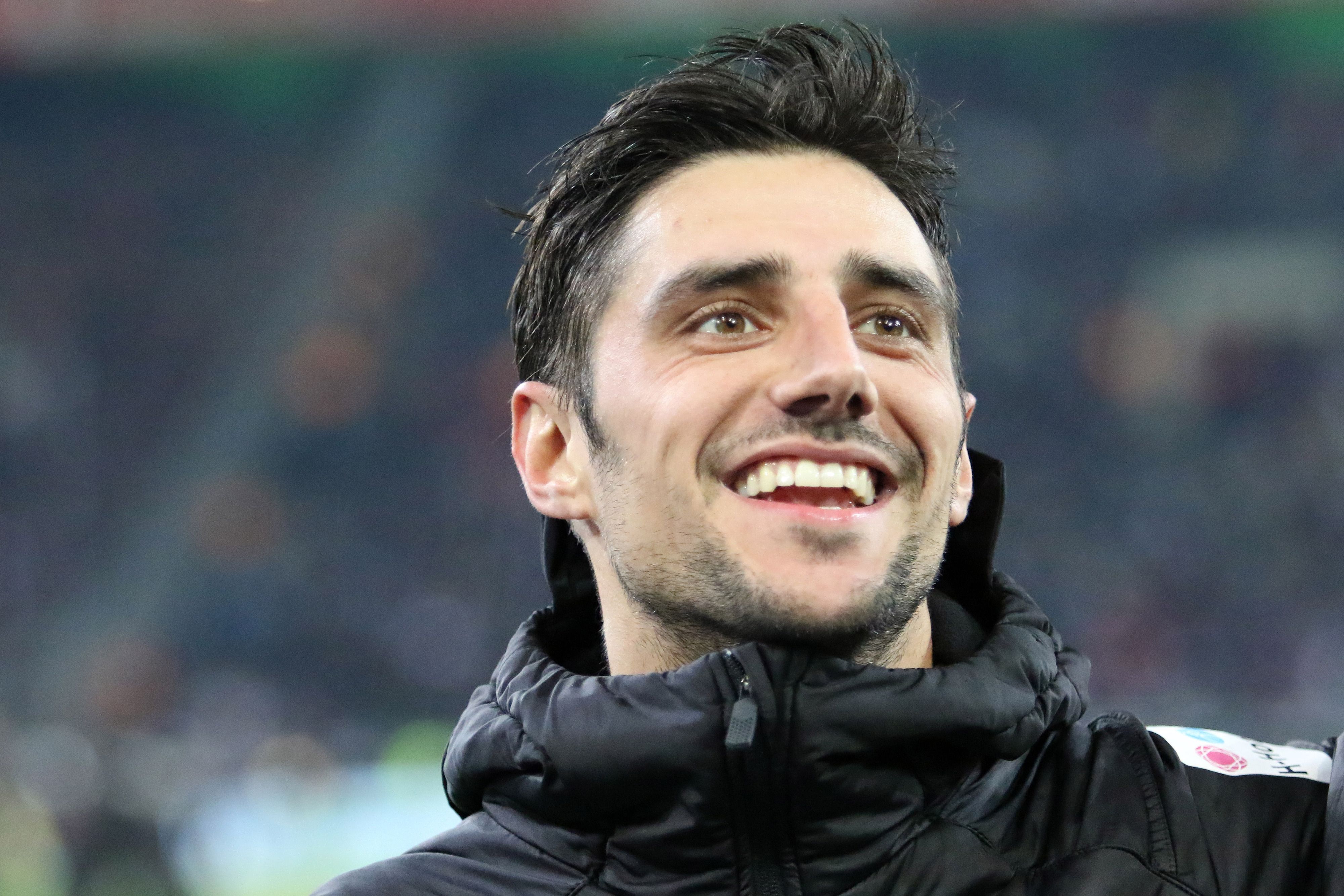 Lars Stindl von Borussia Mönchengladbach strahlt in die Kamera.