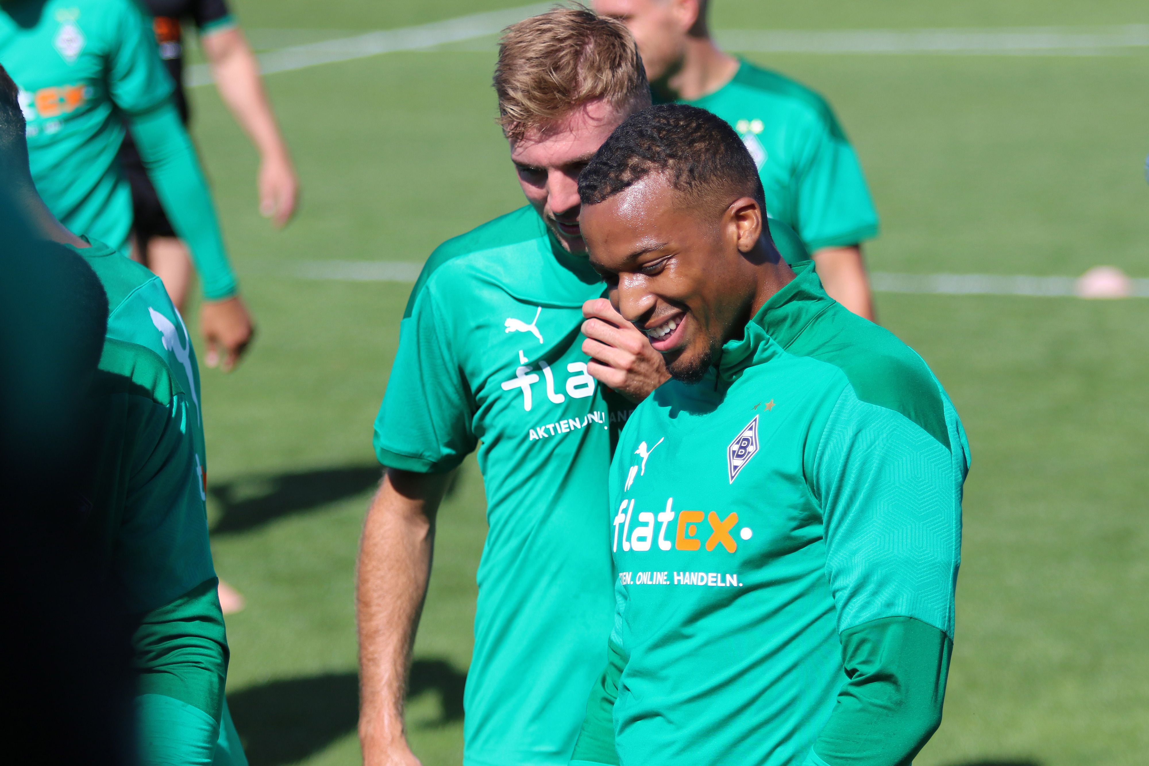 Borussias Alassane Plea bei einem Training der Fohlen im Sommer auf dem Trainingsplatz im Borussia-Park.