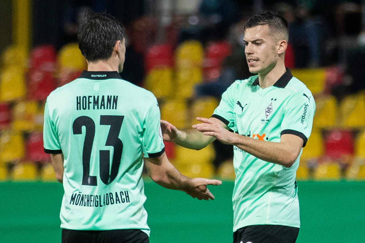 László Bénes beim Jubel nach seinem Tor zum 2:0 gegen die SV Elversberg am 22. Dezember 2020.
