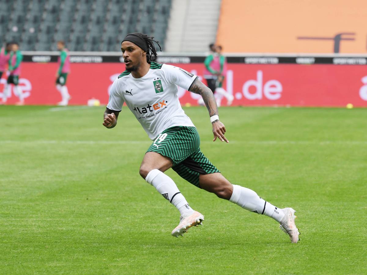 Valentino Lazaro von Borussia Mönchengladbach in Aktion auf dem Platz