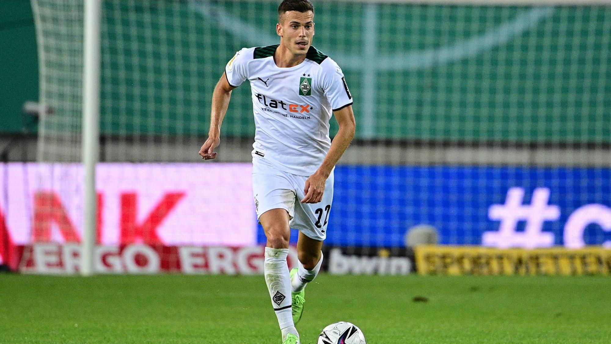 Laszlo Benes, Spieler von Borussia Mönchengladbach, hier zu sehen am 9. August 2021, ist positiv auf das Corona-Virus getestet worden.