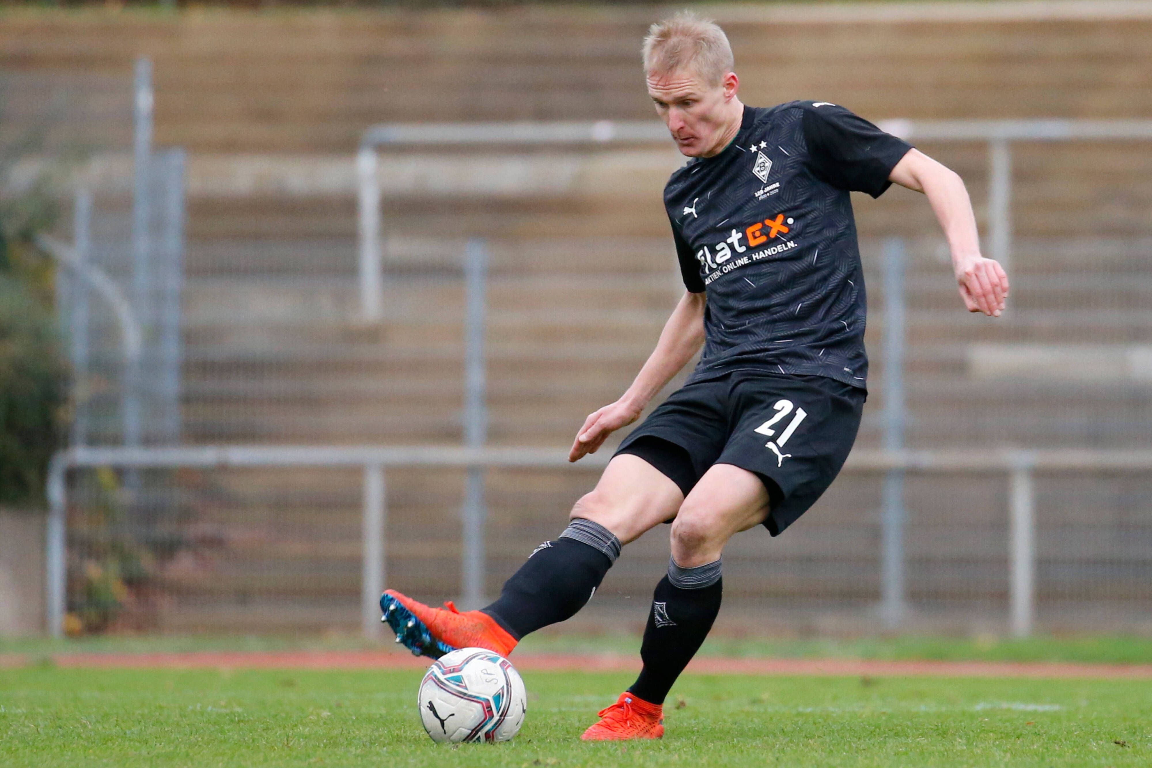 Borussias U23 verliert im Sommer ihren Kapitän Thomas Kraus, hier beim Spiel der jungen Fohlenelf gegen den SV Lippstadt am 21. November 2020.