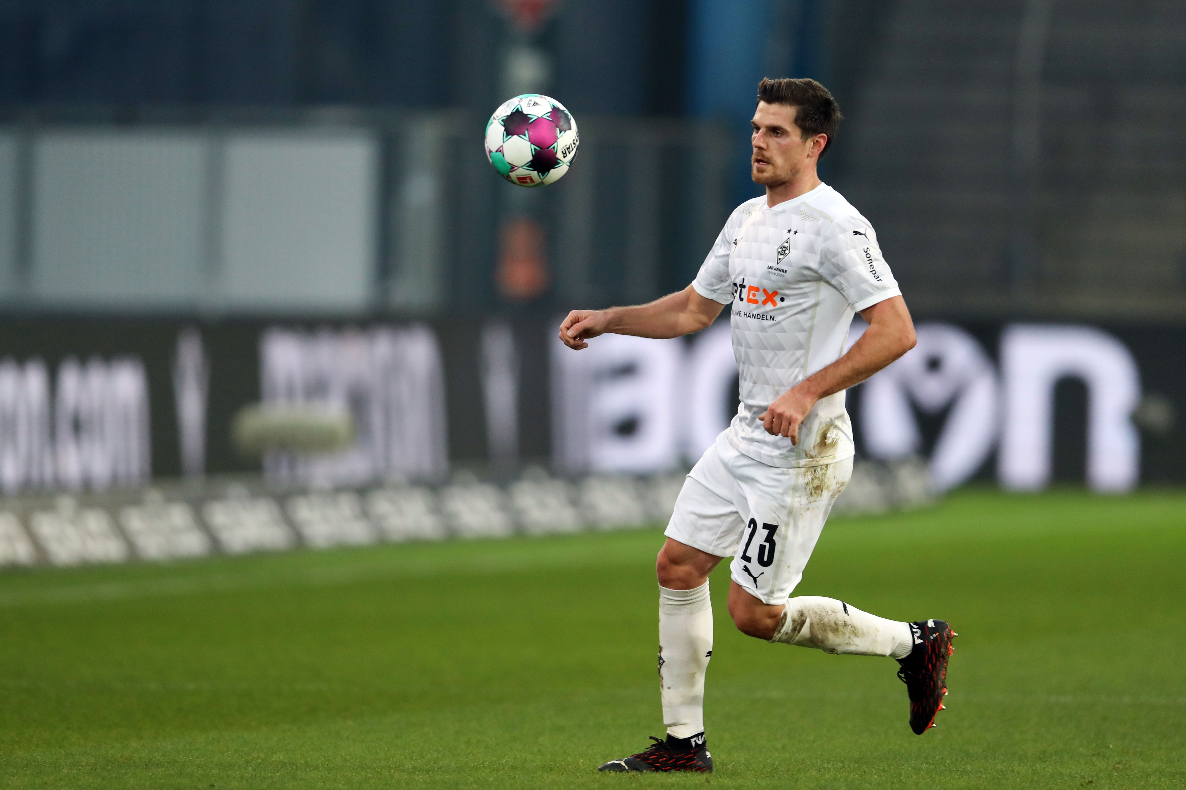 Bei Borussias Auswärtsspiel in Bielefeld am 2.1.21 spielte Jonas Hofmann erstmals seit seiner Oberschenkelverletzung wieder über 90 Minuten.