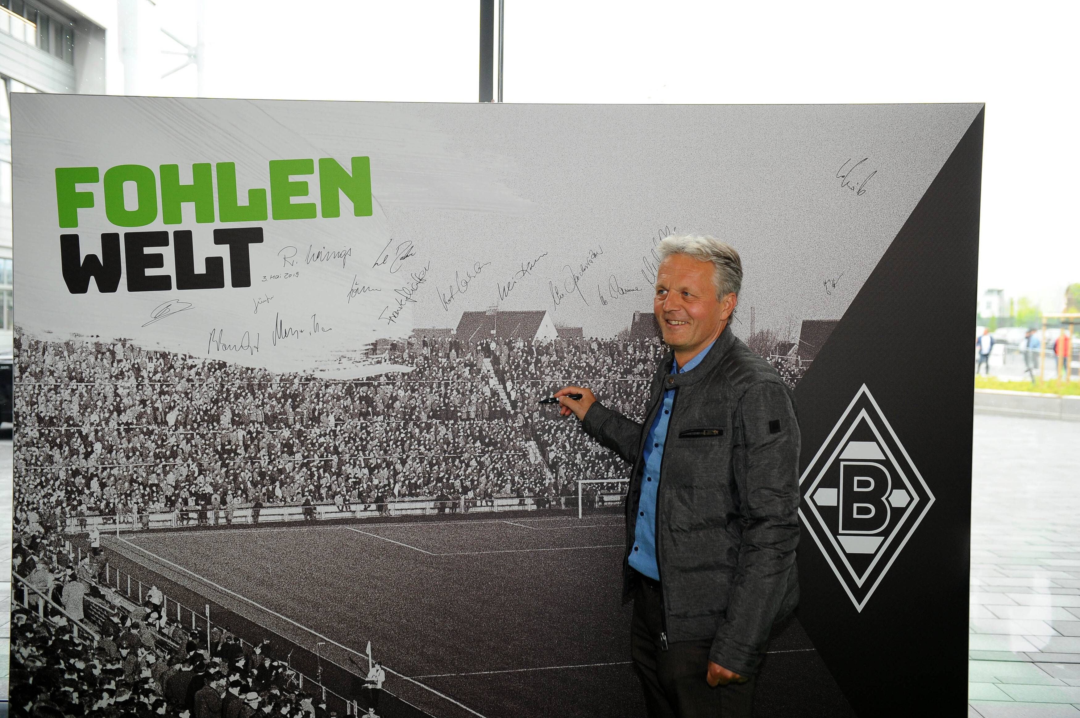 Marcel Witeczek, hier bei der Eröffnung der Fohlenwelt im Mai 2019, spielt für Bayern und Borussia in der Bundesliga.