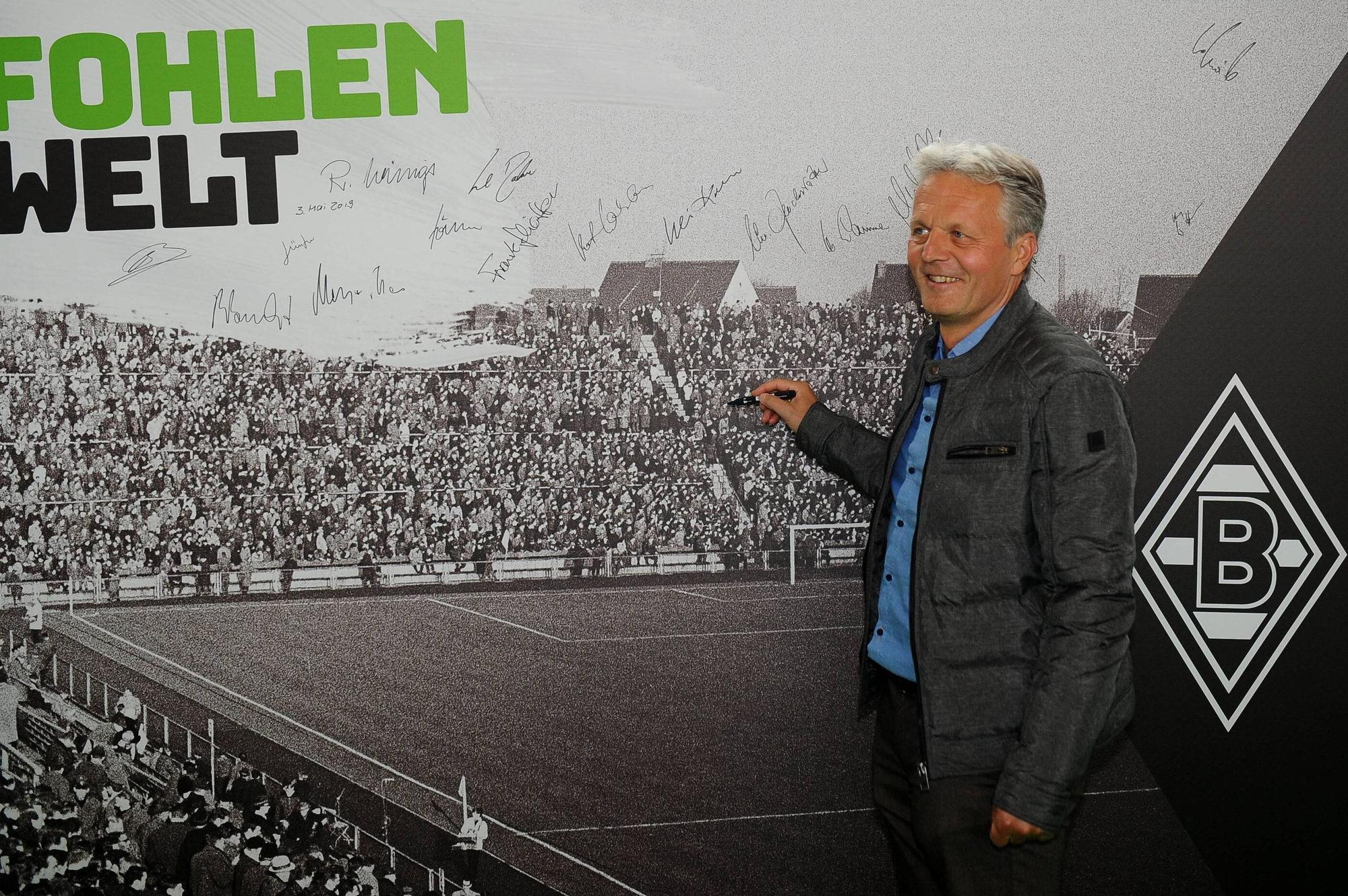 Marcel Witeczek, hier bei der Eröffnung der Fohlenwelt im Mai 2019, spielt für Bayern und Borussia in der Bundesliga.