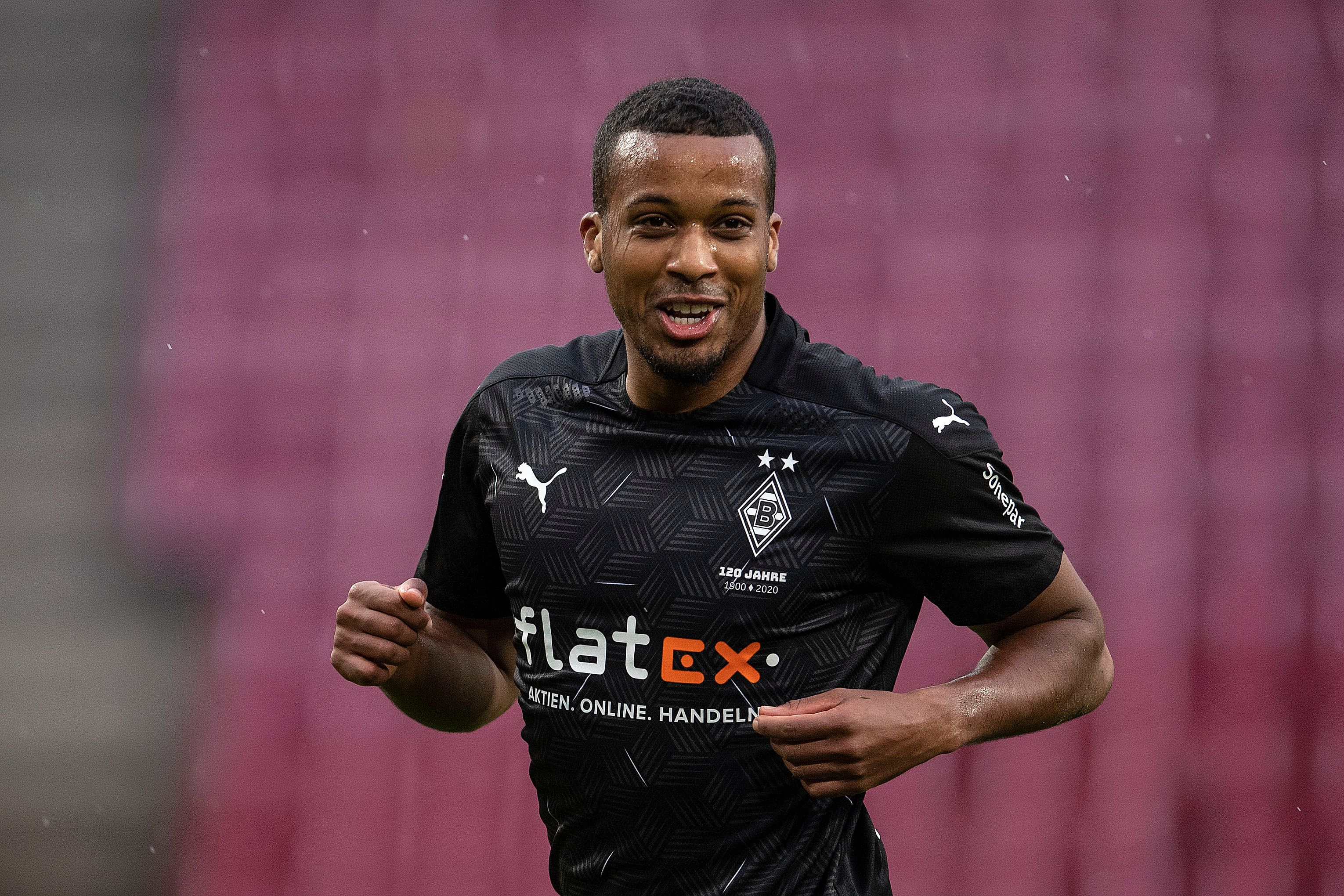 Gladbach-Stürmer Alassane Plea, hier beim Spiel in Köln am 03. Oktober 2020 zu sehen, kann gegen Bayern München nicht mitwirken.