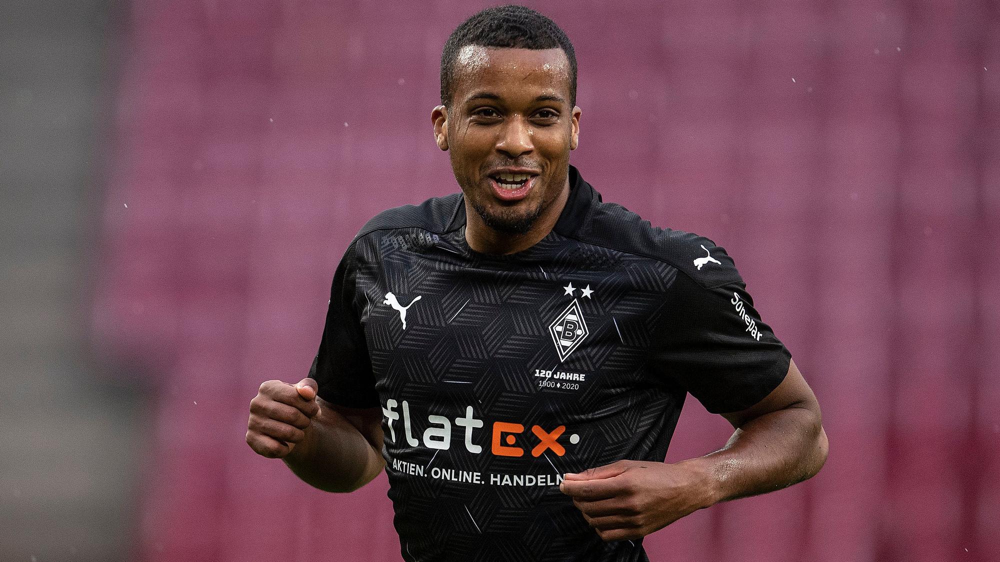 Gladbach-Stürmer Alassane Plea, hier beim Spiel in Köln am 03. Oktober 2020 zu sehen, kann gegen Bayern München nicht mitwirken.