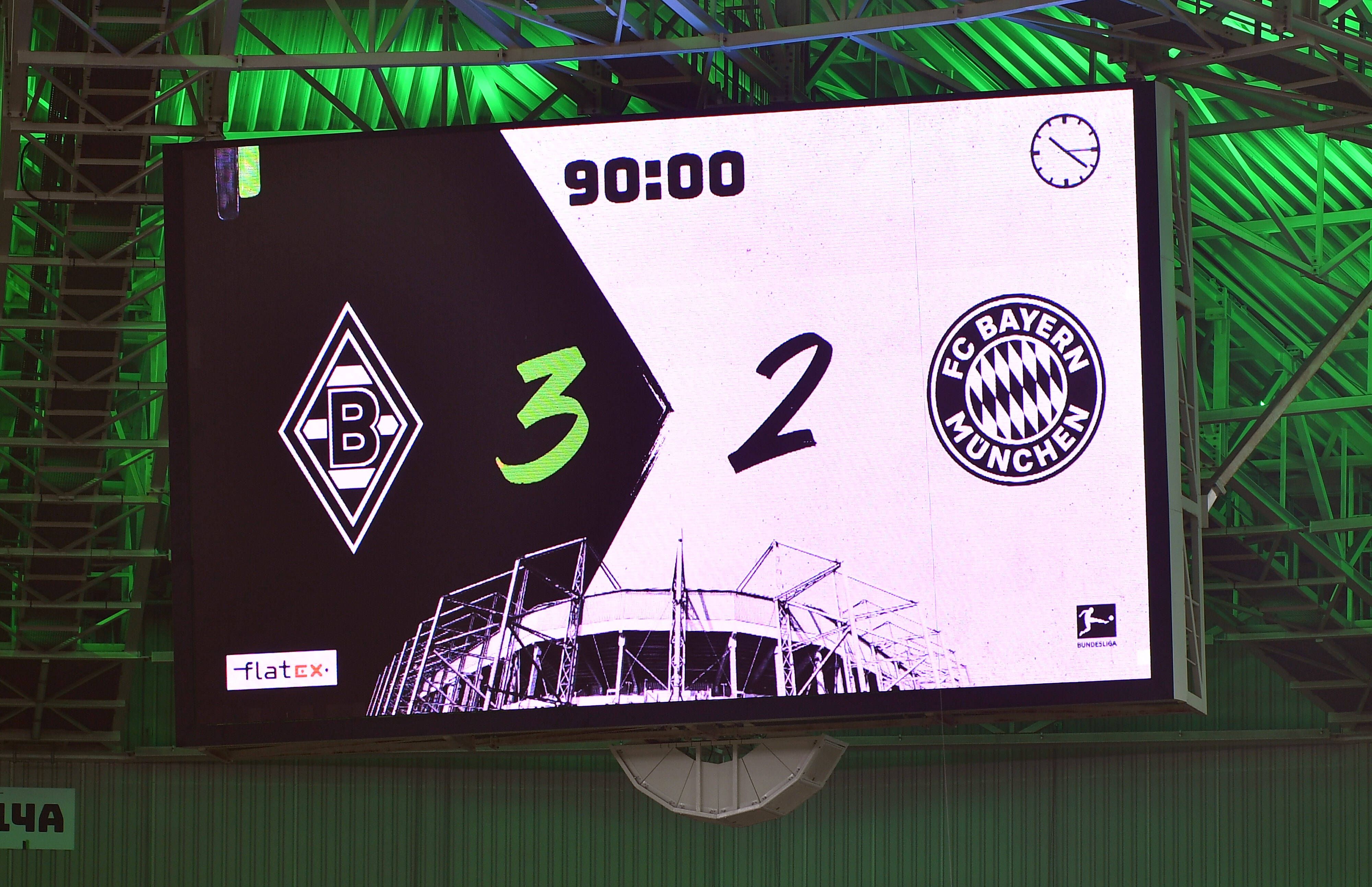 Die Anzeigetafel im Borussia-Park zeigt das Endergebnis gegen Rekordmeister Bayern München: 3:2!