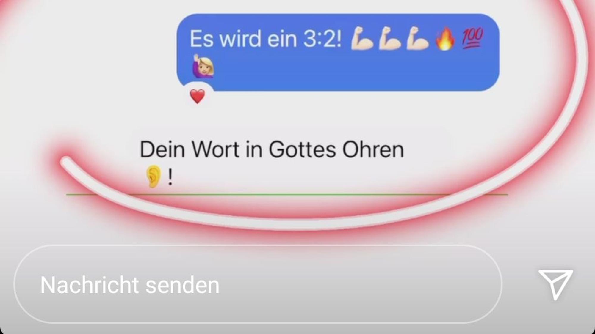 In ihrer Instagram-Story zeigte Caro Daur eine Unterhaltung, in der sie den 3:2-Sieg der Fohlen gegen Bayern prophezeite.