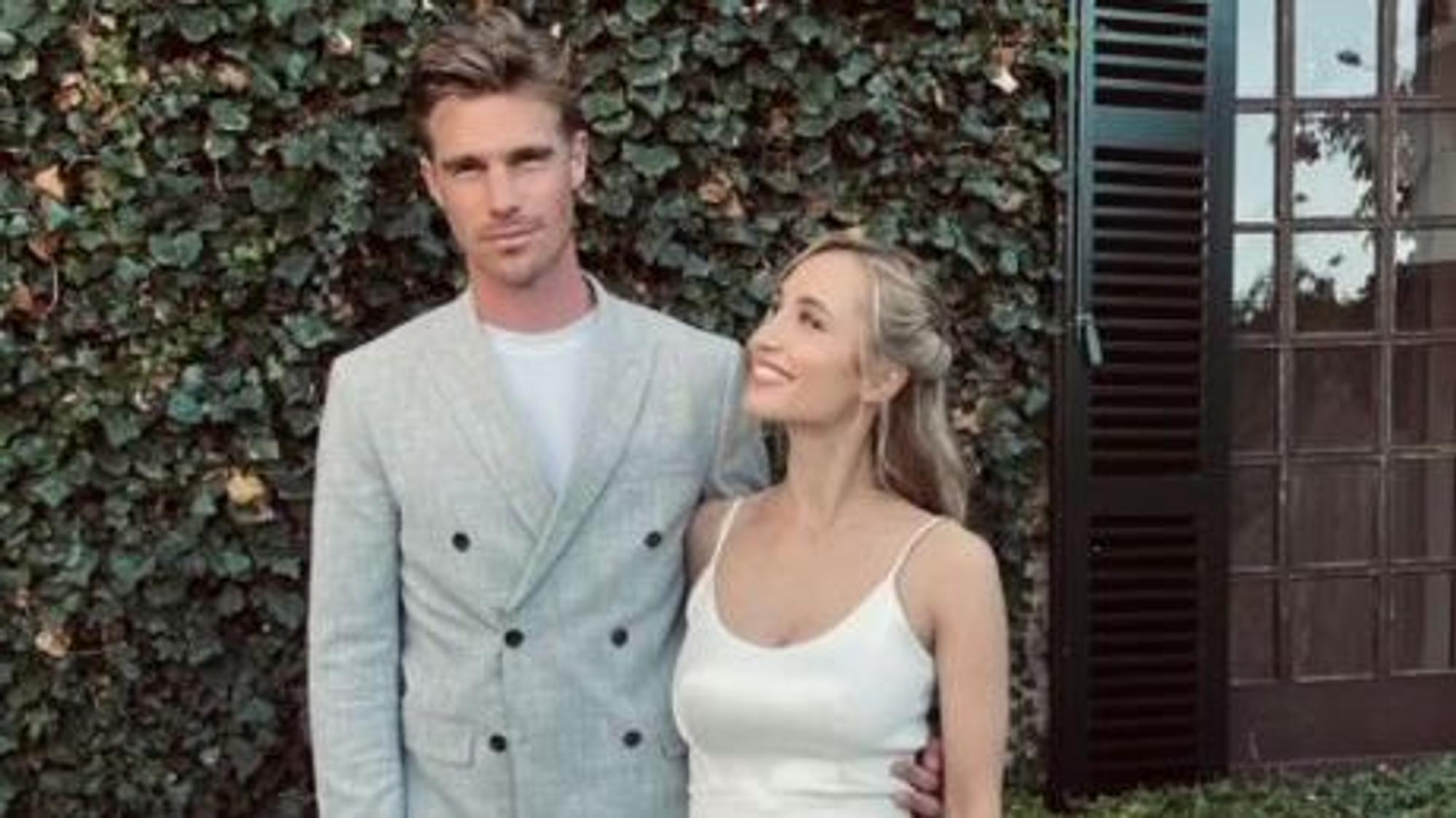 Julian Wohlers mit seiner Schwester Laura auf deren Hochzeit.