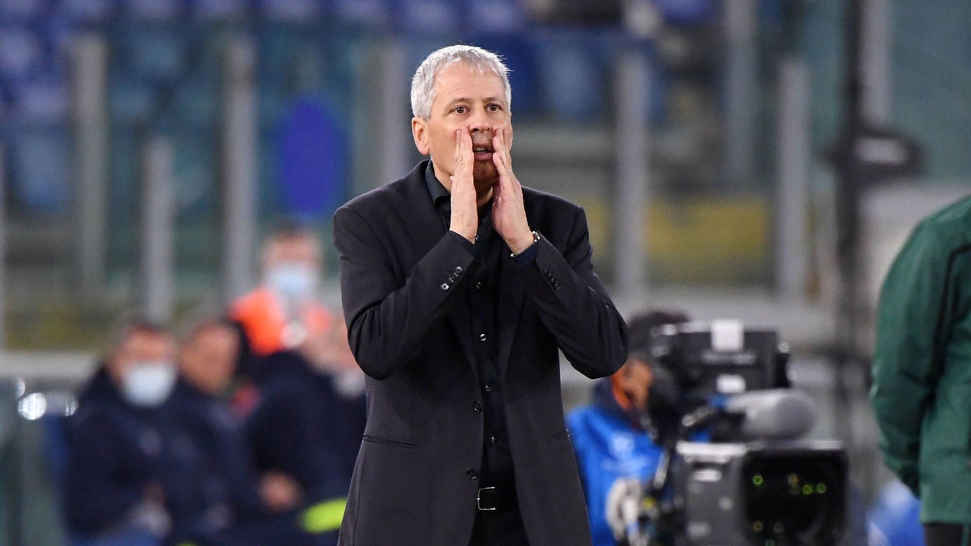 Lucien Favre, am 20. Oktober 2020 noch Trainer von Borussia Dortmund, an der Seitenlinie bei der Partie gegen Lazio Rom.