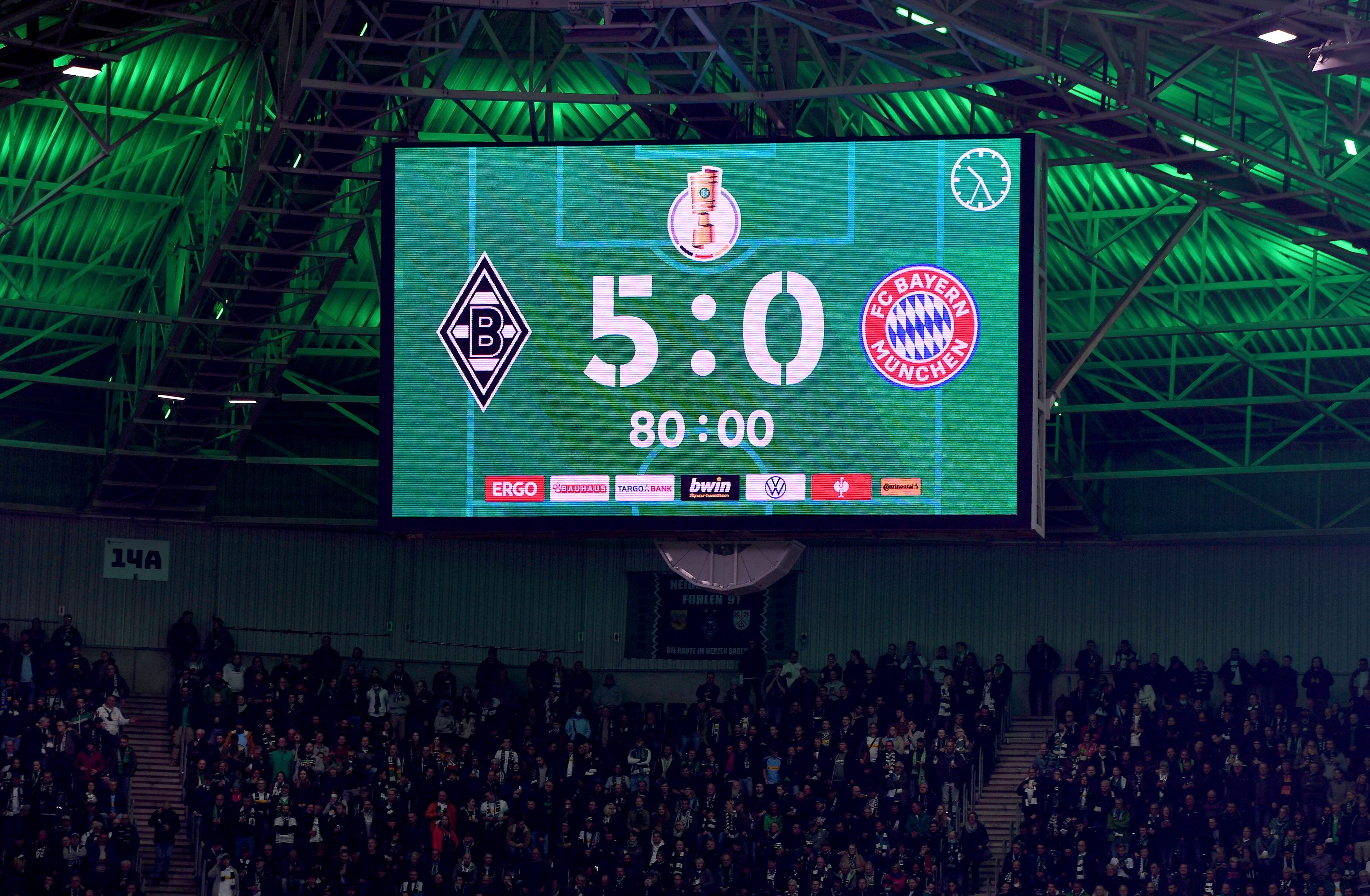 Borussia Mönchengladbach hat 5:0 gegen Bayern München im DFB-Pokal gewonnen am 27.Oktober 2021.