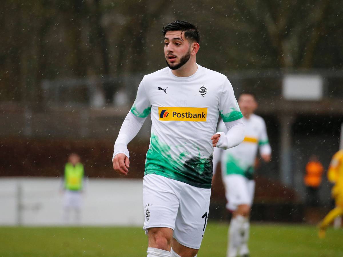 Christian Theoharous von der U23 von Borussia Mönchengladbach, hier am 29. Februar 2020, hier im Spiel seines Teams.