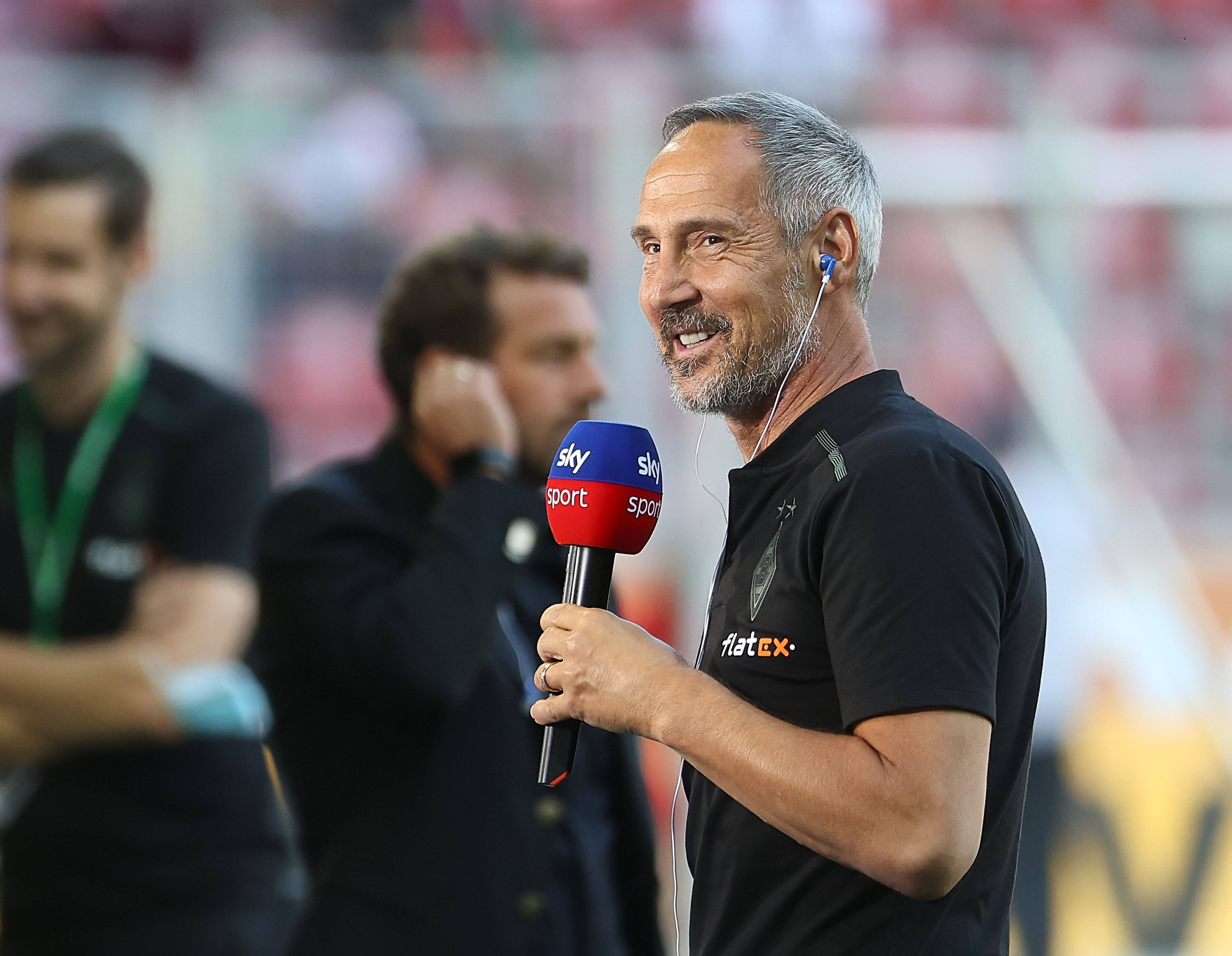 Adi Hütter Trainer Bor. Mönchengladbach im Interview vor dem Spiel beim FC Augsburg vs. Borussia Mönchengladbach am 5. Bundesliga-Spieltag.