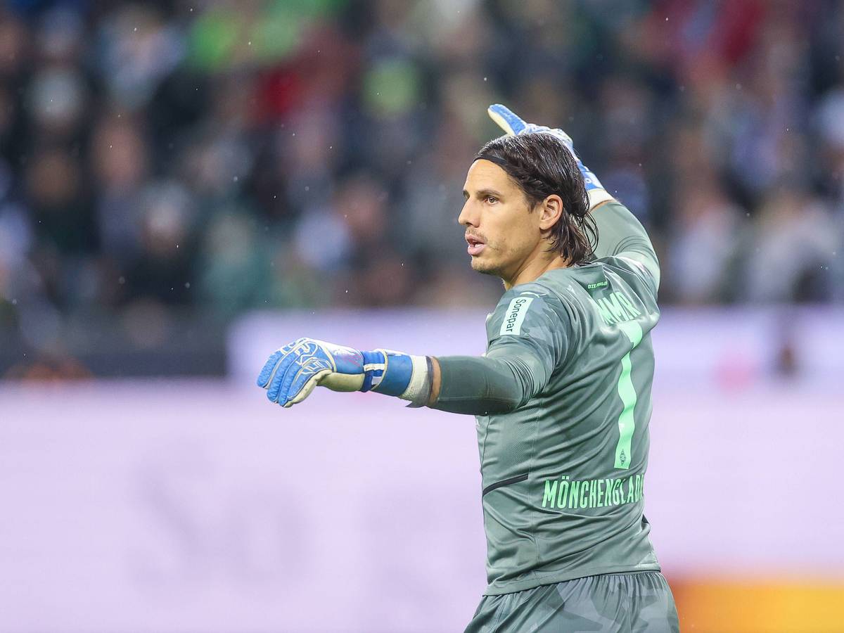 Beim Bundesliga-Heimspiel gegen den VfL Bochum am 31. Oktober absolvierte Torhüter Yann Sommer sein 300. Pflichtspiel für Borussia Mönchengladbach.