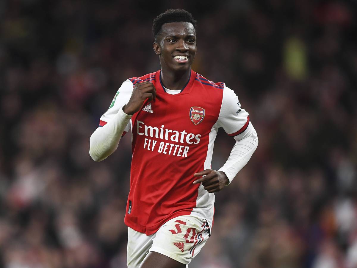 Eddie Nketiah, hier zu sehen am 26. Oktober 2021, kommt nicht zu Borussia Mönchengladbach, sondern bleibt Arsenal London in der englischen Premier League treu.