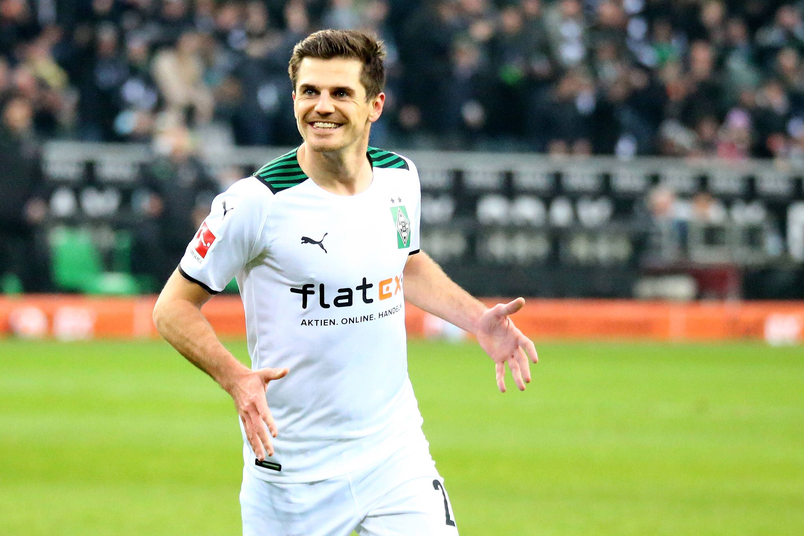Jonas Hofmann von Borussia Mönchengladbach bejubelt seinen Treffer zum 1:0 gegen Greuther Fürth am 12. Bundesliga-Spieltag (20. November 2021) in der Saison 2021/22.