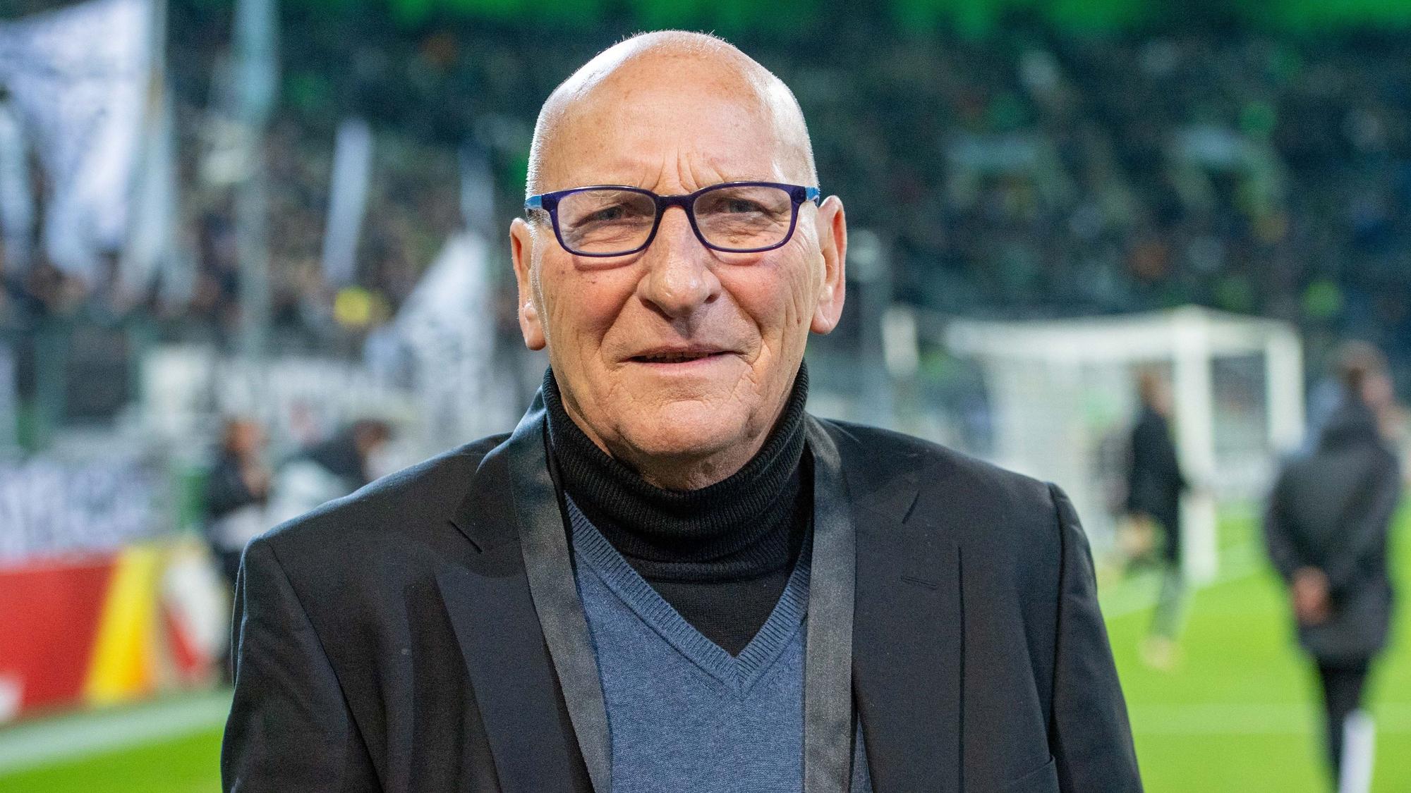 Gladbach-Legende Wolfgang Kleff, hier zu sehen am 7. November 2019 im Borussia-Park. Kleff blickt in die Kamera.