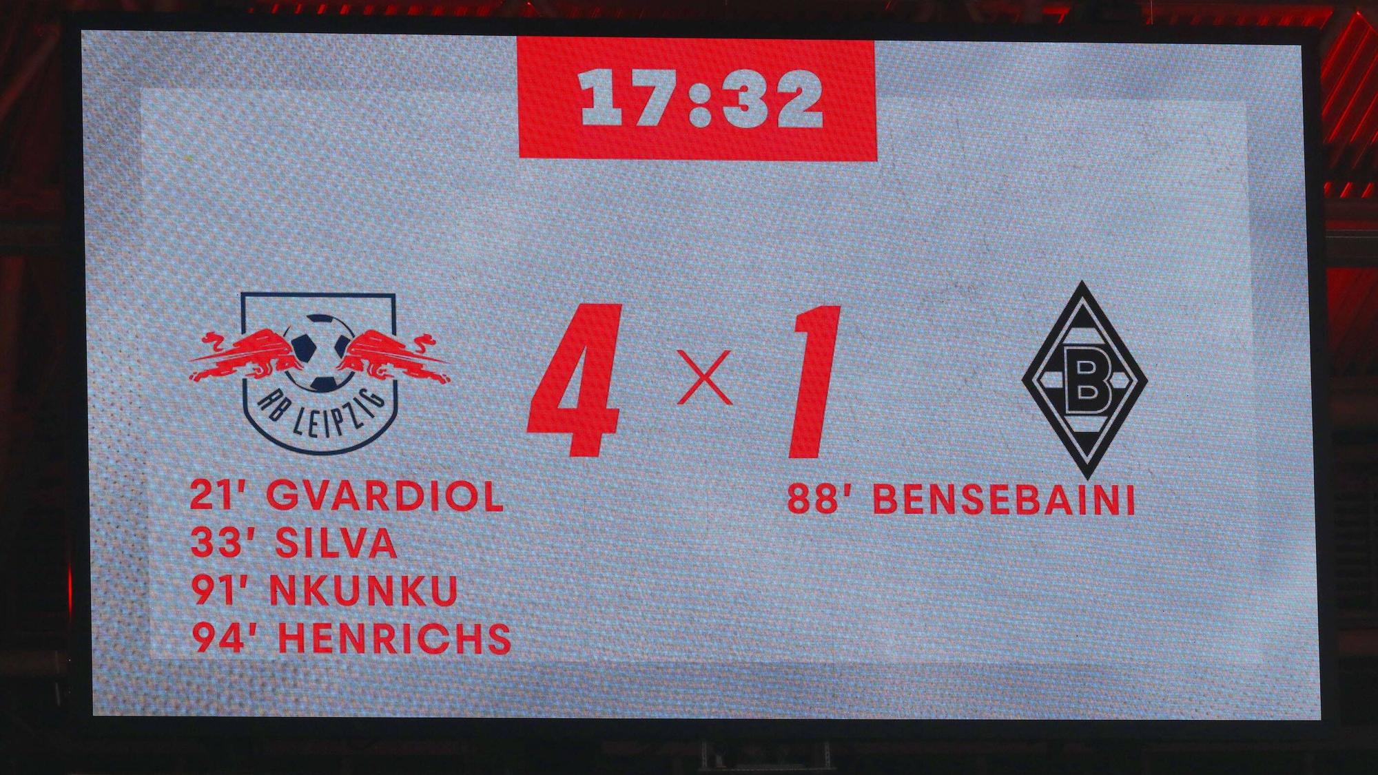 Die Anzeigetafel von RB Leipzig zeigt das Endergebnis gegen Borussia Mönchengladbach