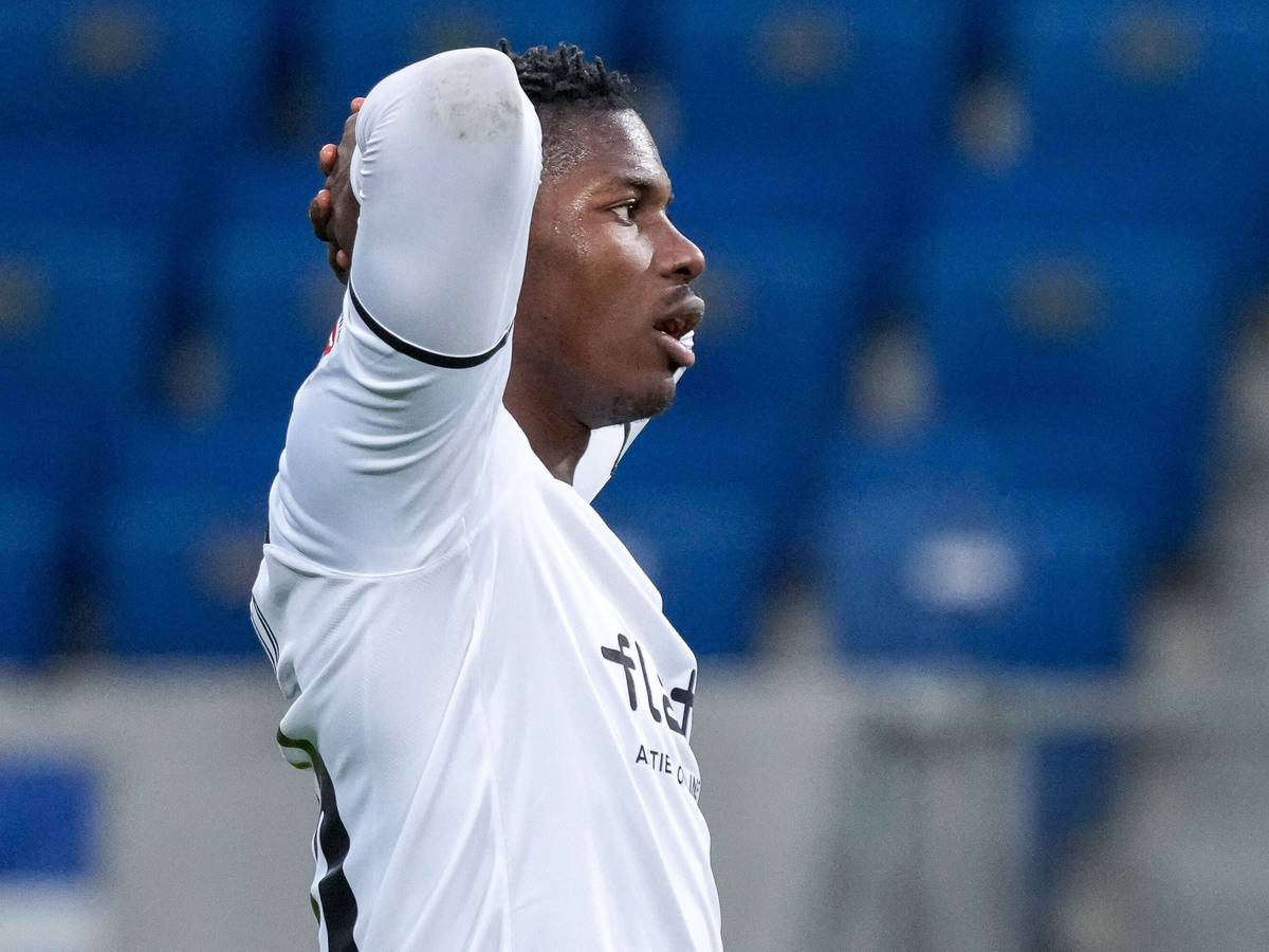Breel Embolo, Spieler von Borussia Mönchengladbach, zeigte sich nach der Partie bei der TSG 1899 Hoffenheim am Samstag (18. Dezember 2021) enttäuscht über den späten Gegentreffer.