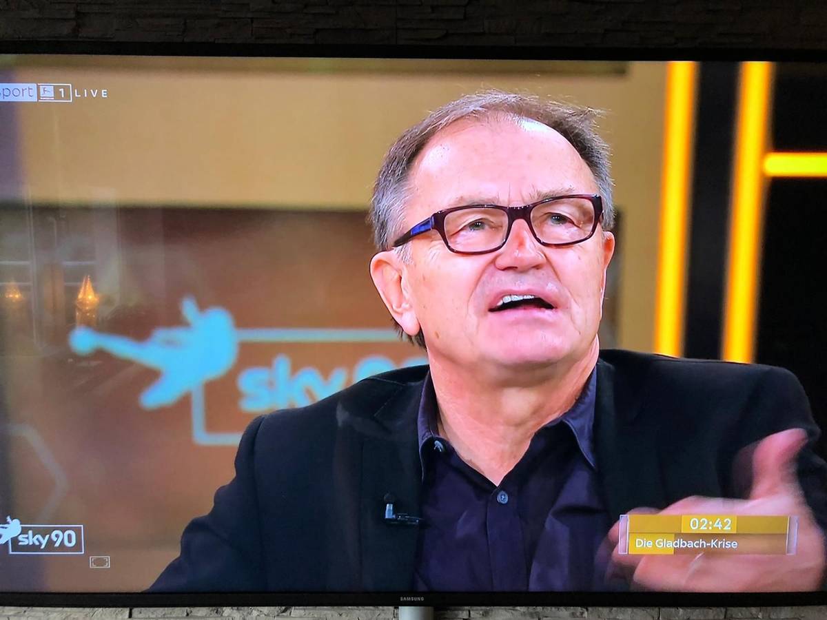 Ex-Borusse Ewald Lienen war am Sonntag (19. Dezember 2021) in der TV-Sendung "Sky90" zu Gast.