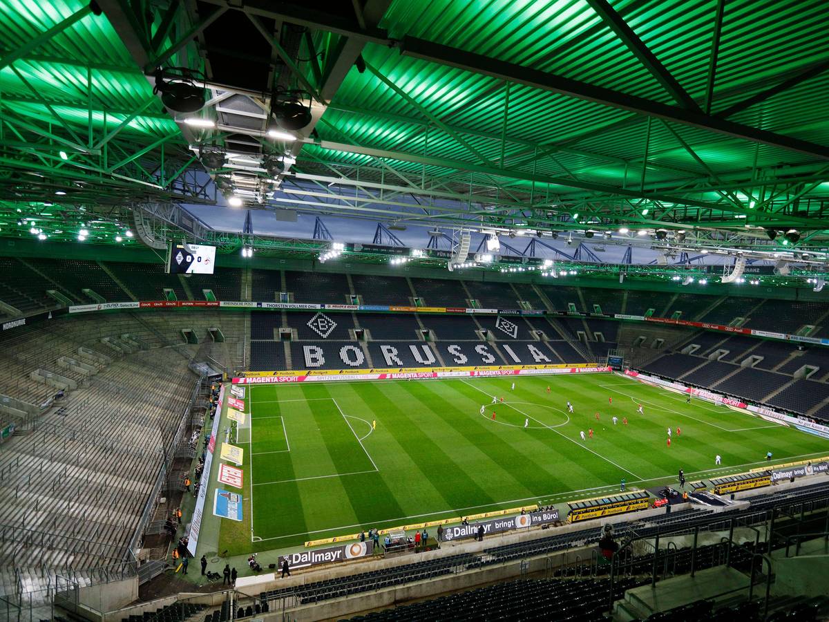 Borussia Mönchengladbach bestritt am 11. März 2020 das erste Corona-Geisterspiel der Bundesliga-Geschichte gegen den 1. FC Köln im Borussia-Park. Schon bald könnte allen Bundesligisten dieses Schicksal wieder drohen.