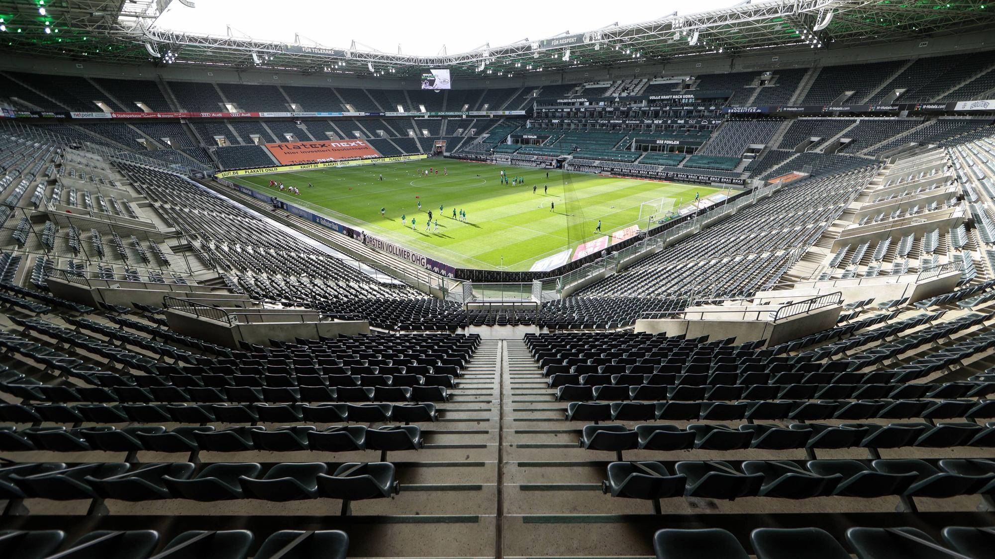 Der Borussia-Park kurz vor dem Anpfiff des Bundesliga-Spiels zwischen Borussia Mönchengladbach und Mainz 05.
