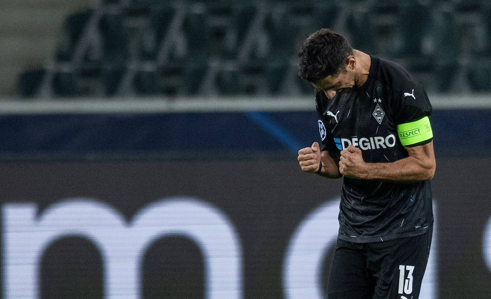Gladbachs Lars Stindl ballt die Fäuste nach seinem Tor im Vorrundenspiel der Championsleague gegen Schachtar Donezk am 25. November 2020.