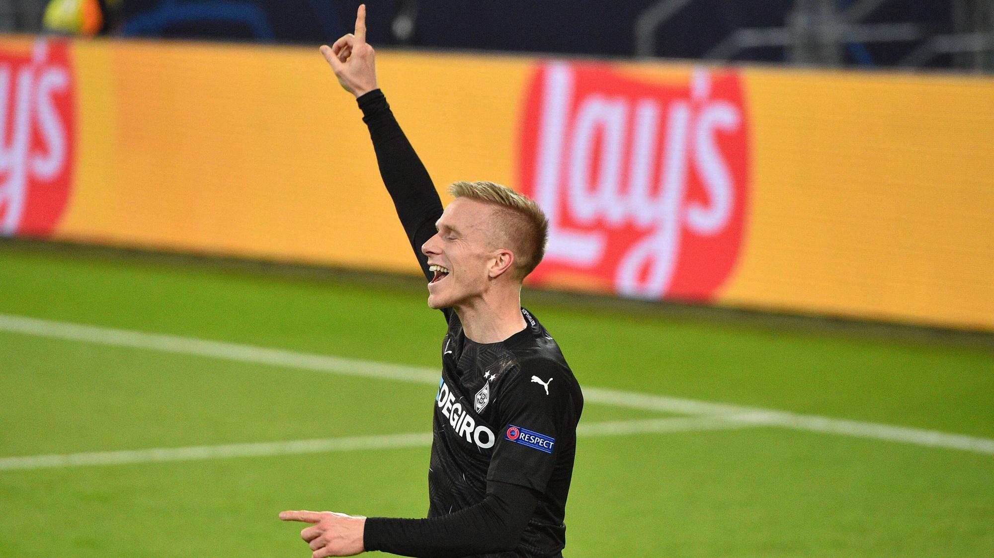 Oscar Wendt bejubelt sein Tor im Heimspiel gegen Schachtar Donezk in der Gruppenphase der Championsleague.