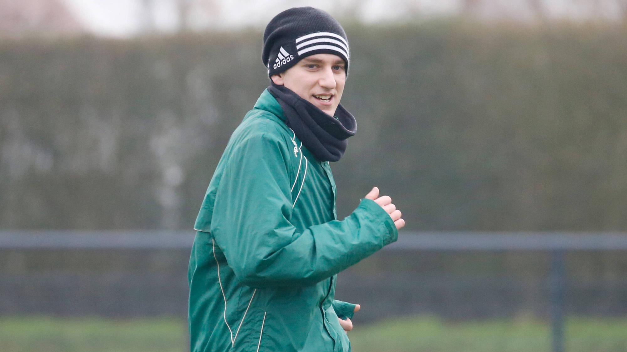 Sinan Kurt (24) läuft beim Training des Regionalligisten SV Straelen
