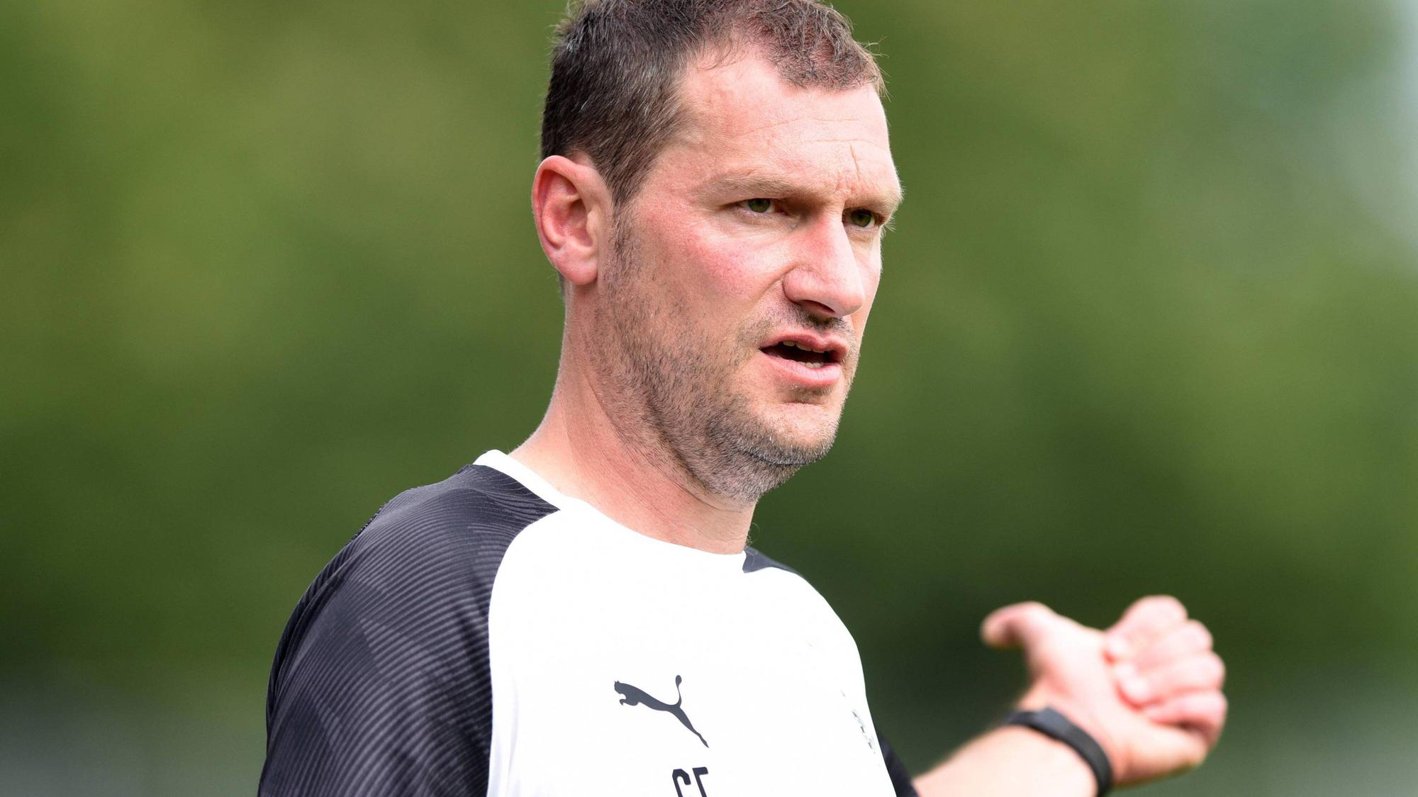 Gladbachs U19 Trainer Sascha Eickel beim Ligaspiel gegen Fortuna Düsseldorf am 25.08.2019