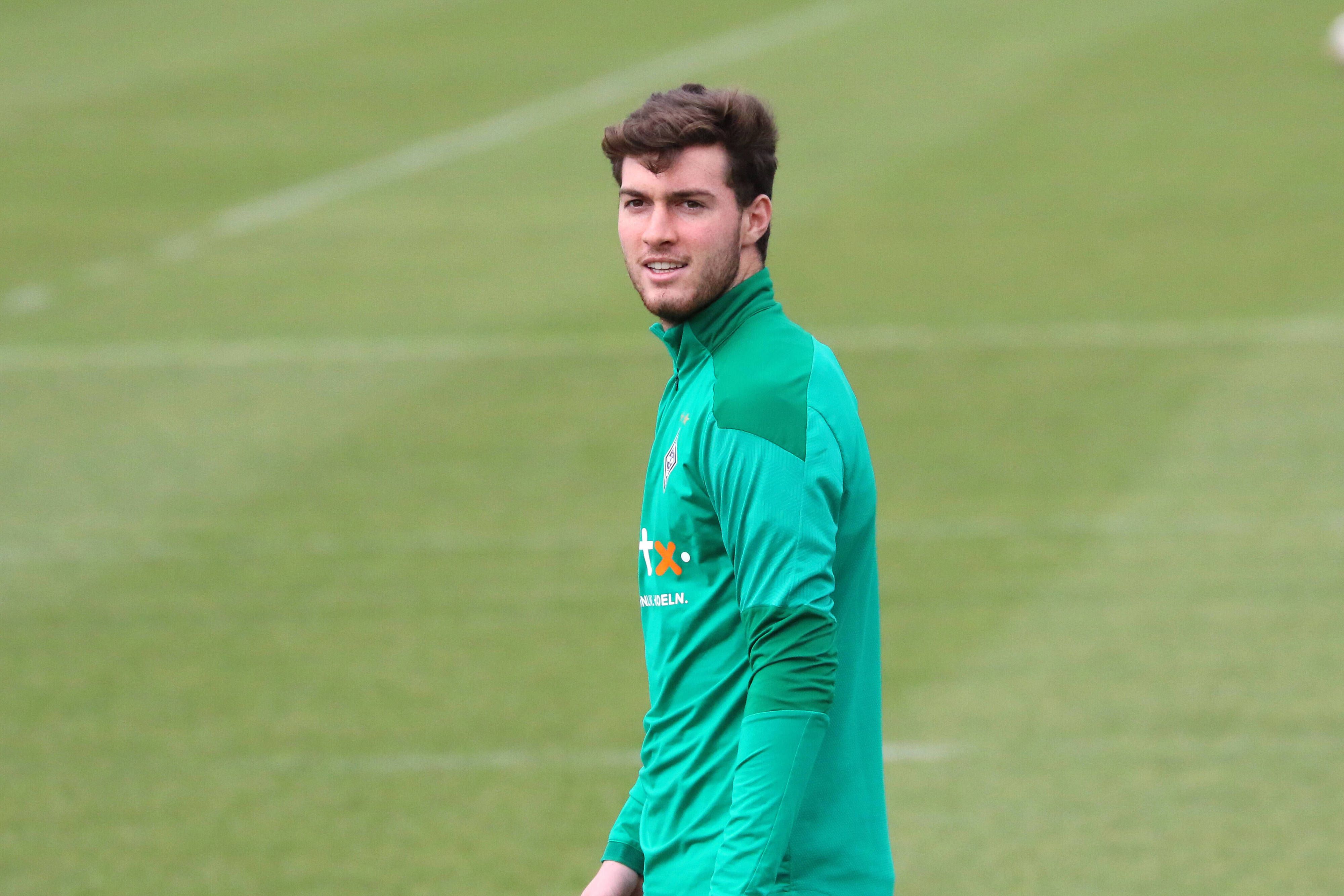 Gladbachs Joe Scally beim Training am Trainingsgelände des Borussia-Park am 23. Februar 2021