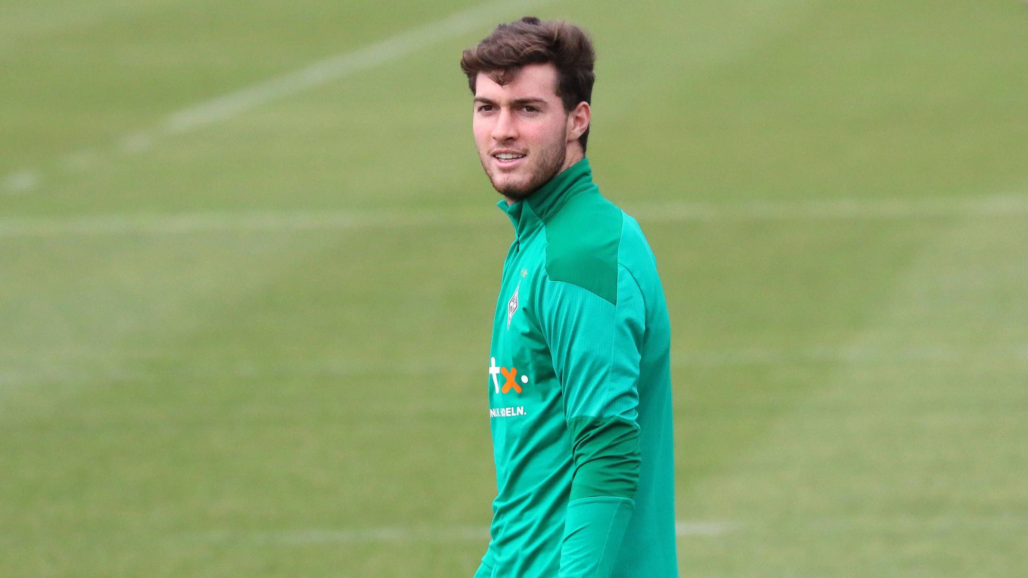 Gladbachs Joe Scally beim Training am Trainingsgelände des Borussia-Park am 23. Februar 2021