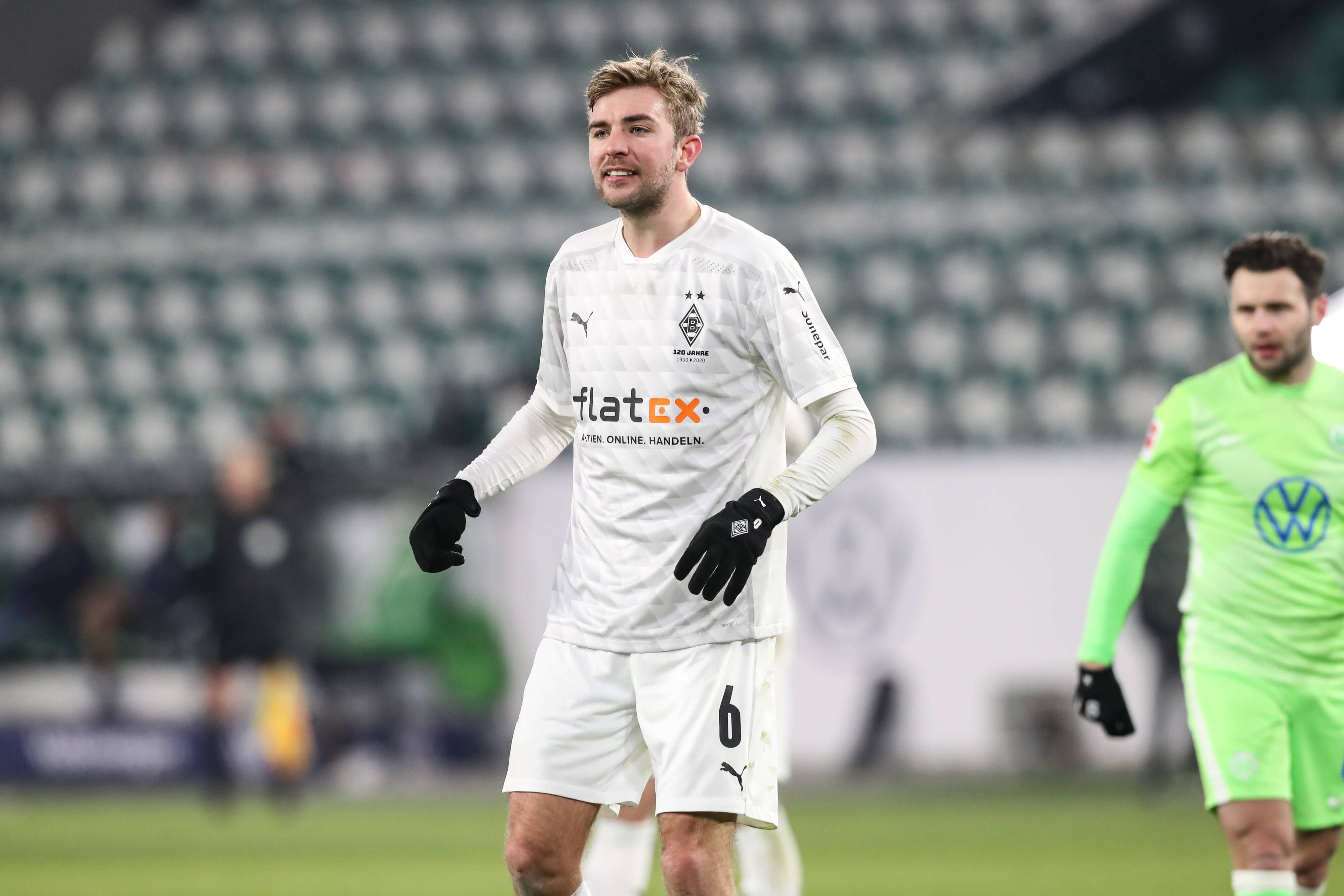 Gladbachs Christoph Kramer mit verzerrtem Gesicht im Bundesligaduell der Borussia gegen VfL Wolfsburg am 14. Februar 2021.