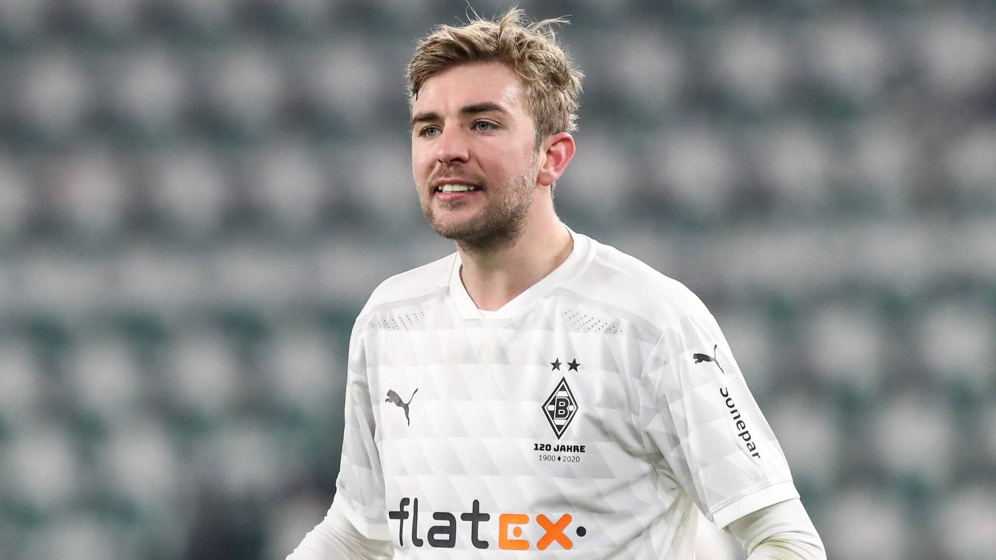 Gladbachs Christoph Kramer mit verzerrtem Gesicht im Bundesligaduell der Borussia gegen VfL Wolfsburg am 14. Februar 2021.
