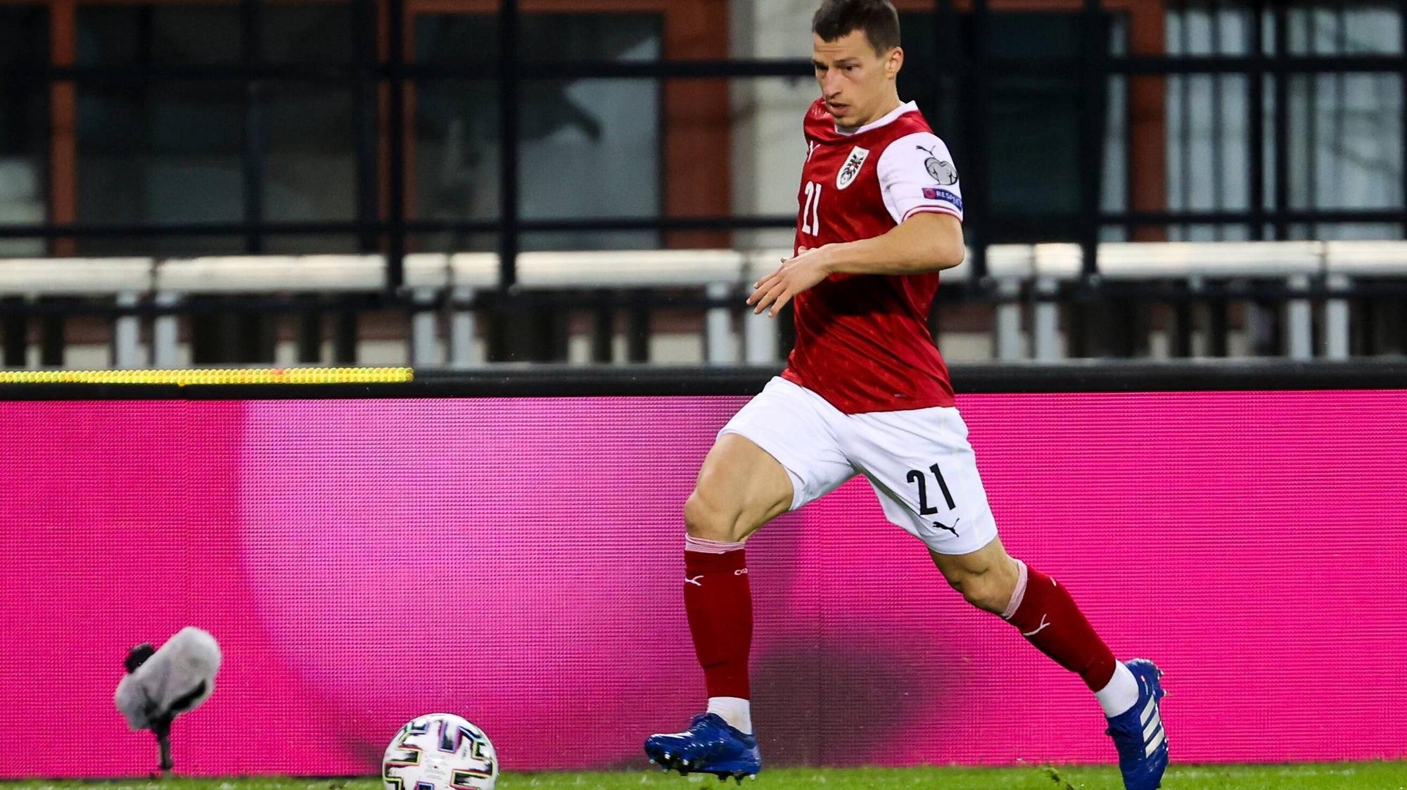 Gladbachs Stefan Lainer mit dem Ball am Fuß im Spiel des österreichischen Nationalteams gegen die Färöer Inseln am 28. März 2021 in Wien.