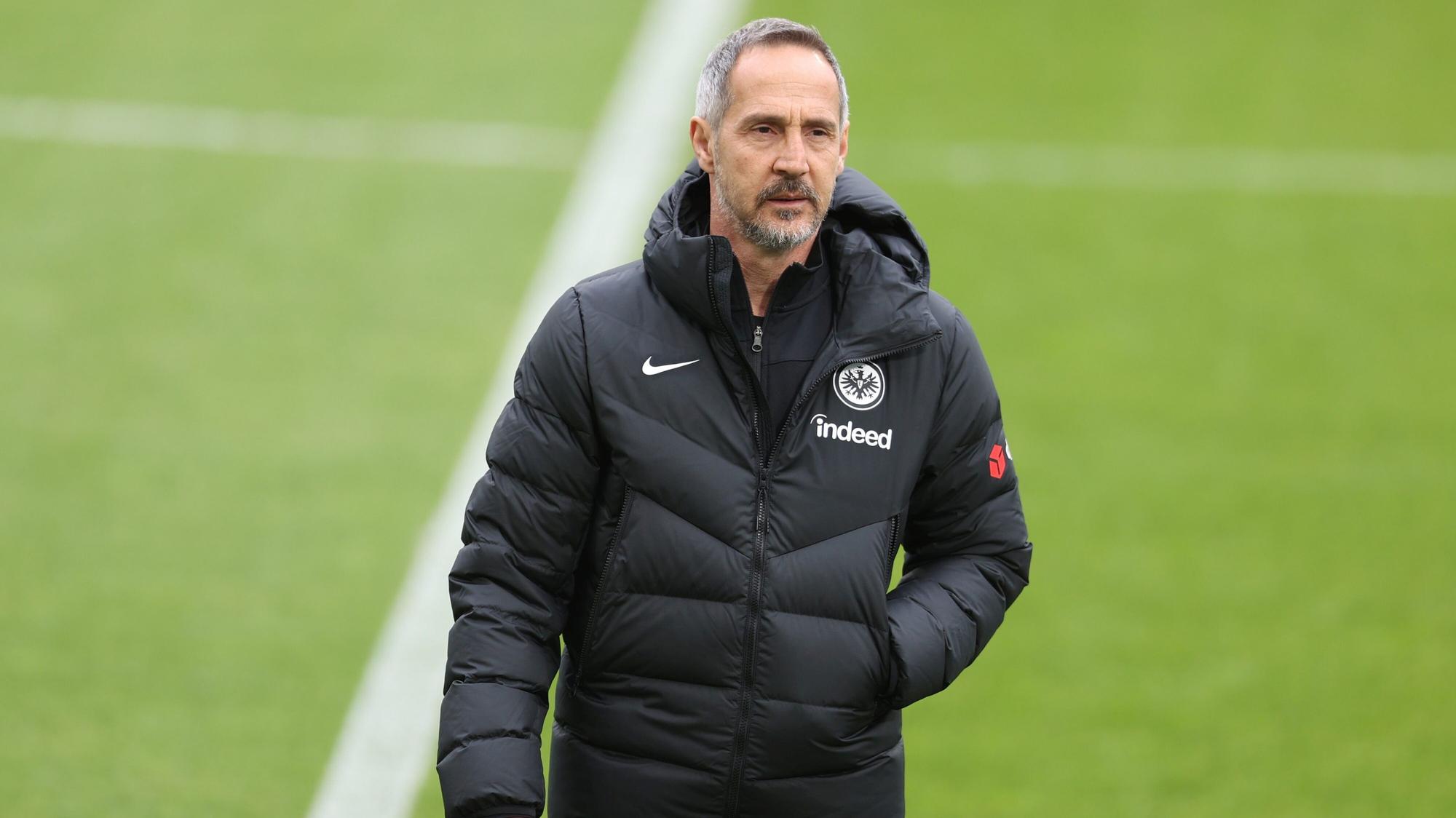 Frankfurt-Coach Adi Hütter, hier beim Bundesliga-Spiel bei RB Leipzig am 14. März 2021, hat den Fohlen erneut eine Absage erteilt.